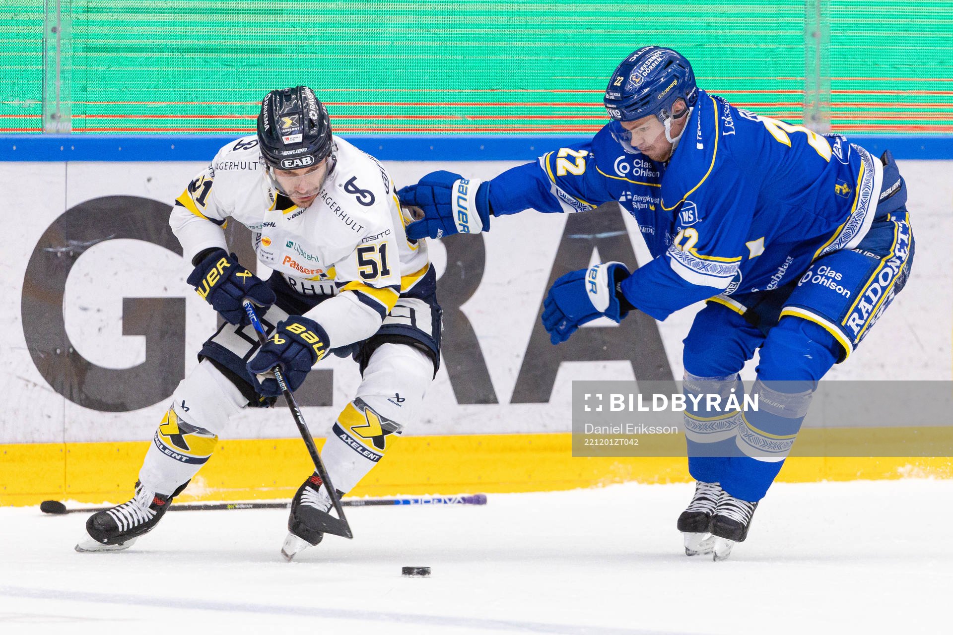HV71s Andy Miele och Leksands Tobias Ekberg