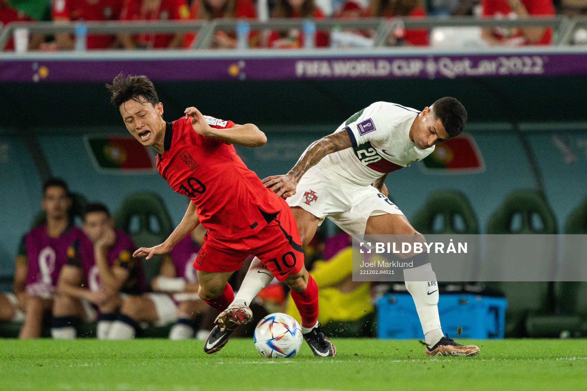 Jaesung Lee of South Korea and Joao Cancelo of Portugal