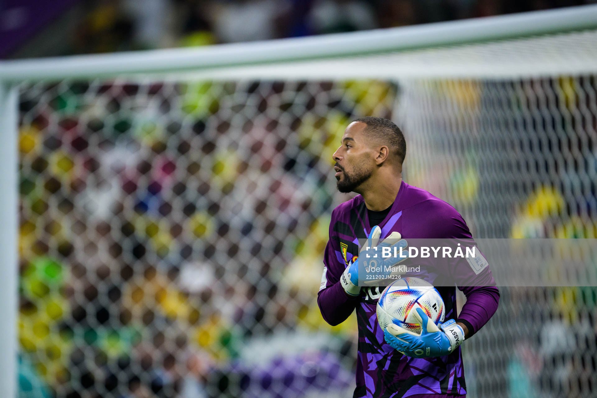 Goalkeeper Devis Epassy of Cameroon during the FIFA World Cup 2022 football match between Cameroon and Brazil on December 2, 2022 in Doha.