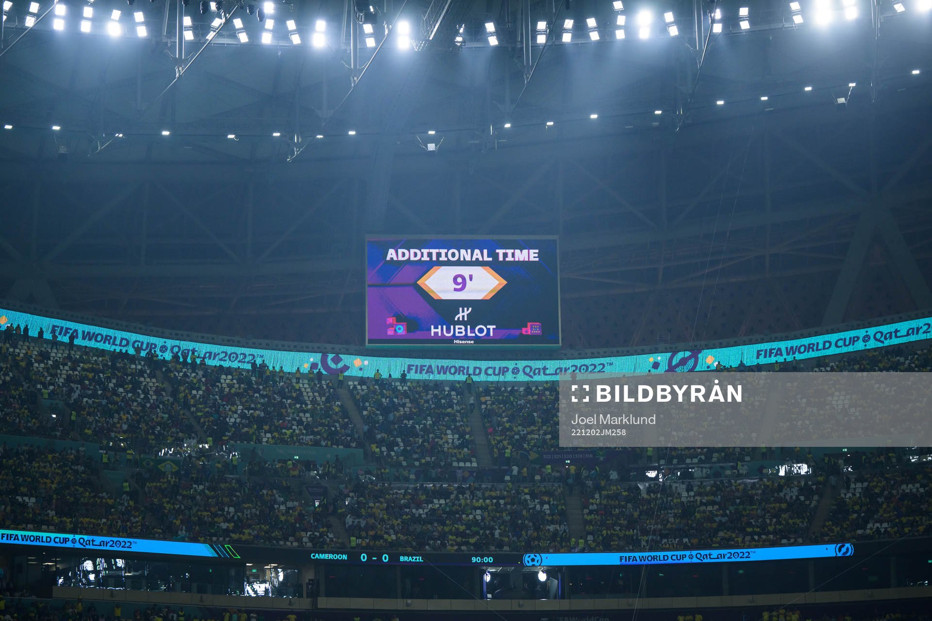 A screen showing additional time of nine minutes