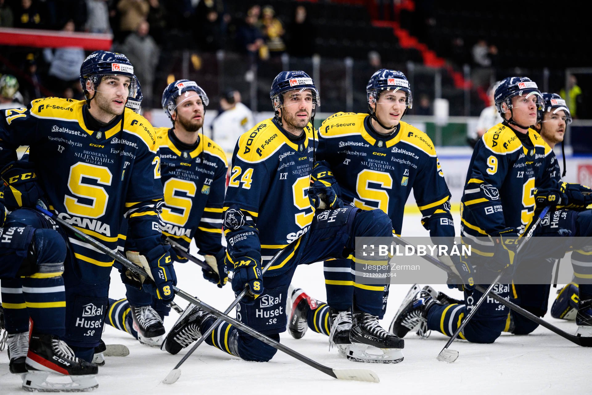 Södertäljes Henrik Malmström och Jacob Dahlström jublar