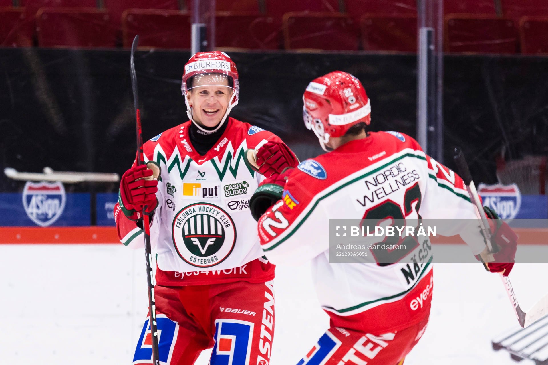 Frölundas Max Friberg (v) gör 2-5 i öppet mål och