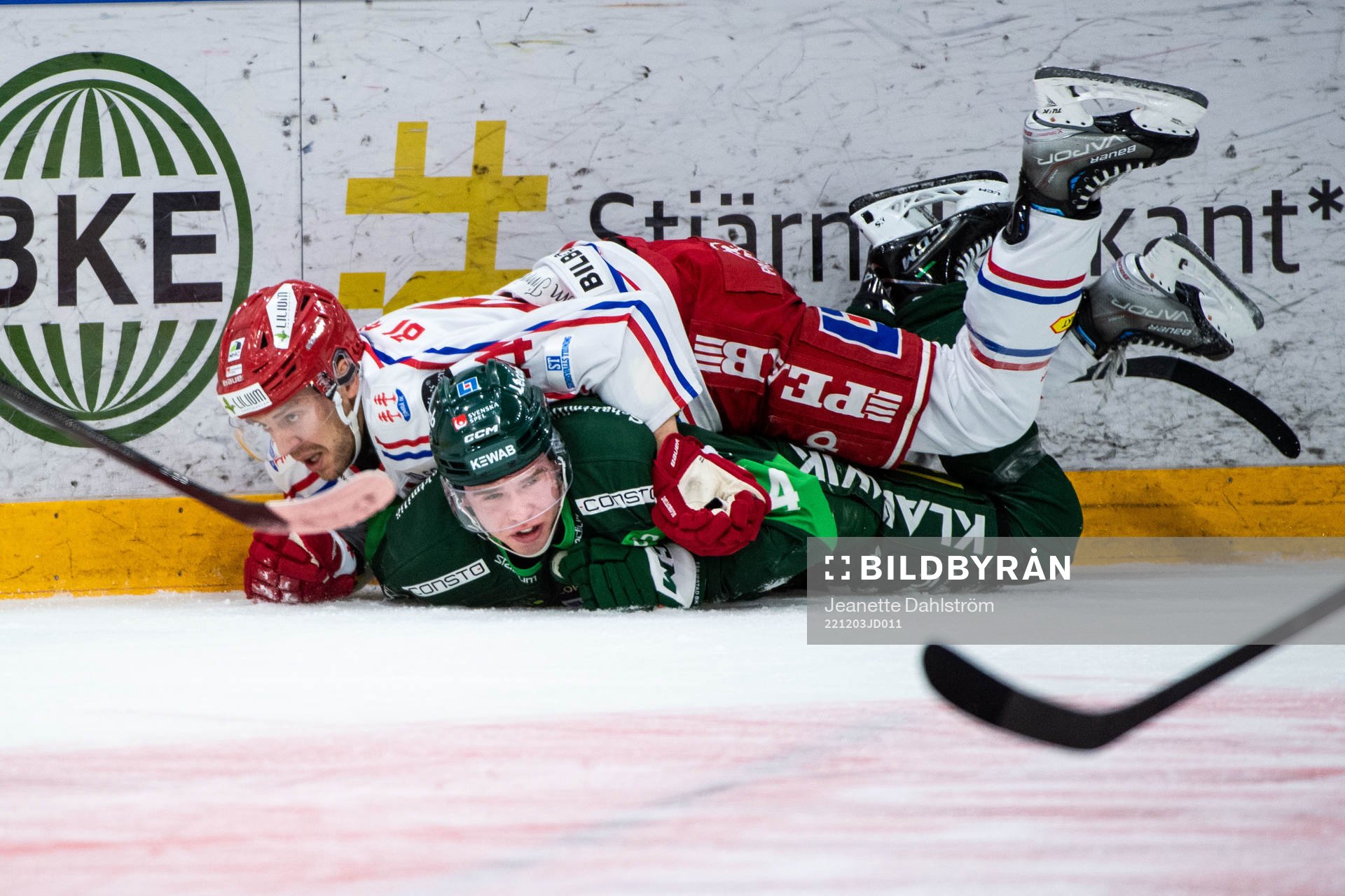 Timrås Jacob Blomqvist och Färjestads Oscar Lawner