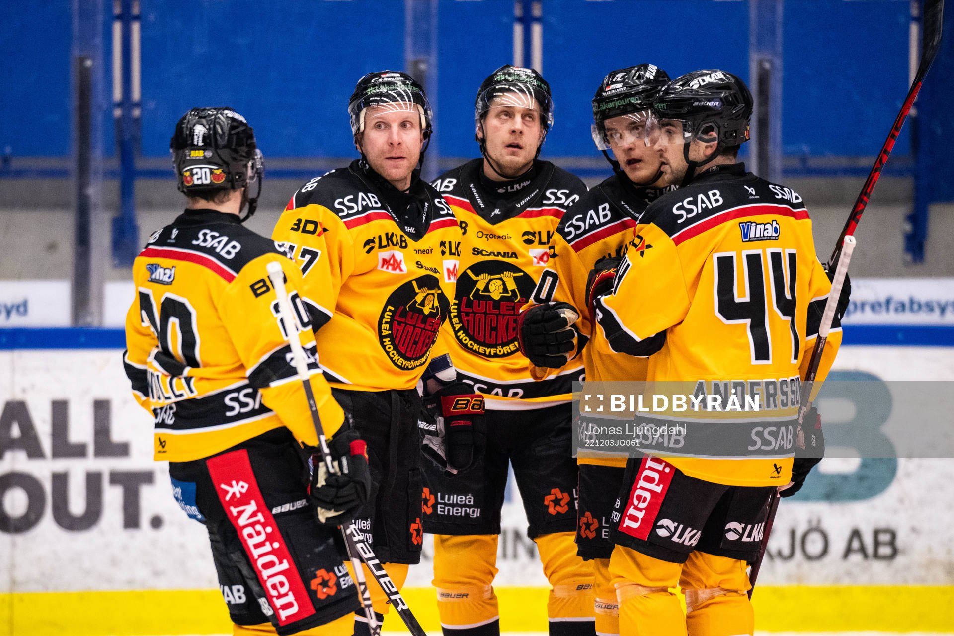 Luleås Leo Komarov jublar