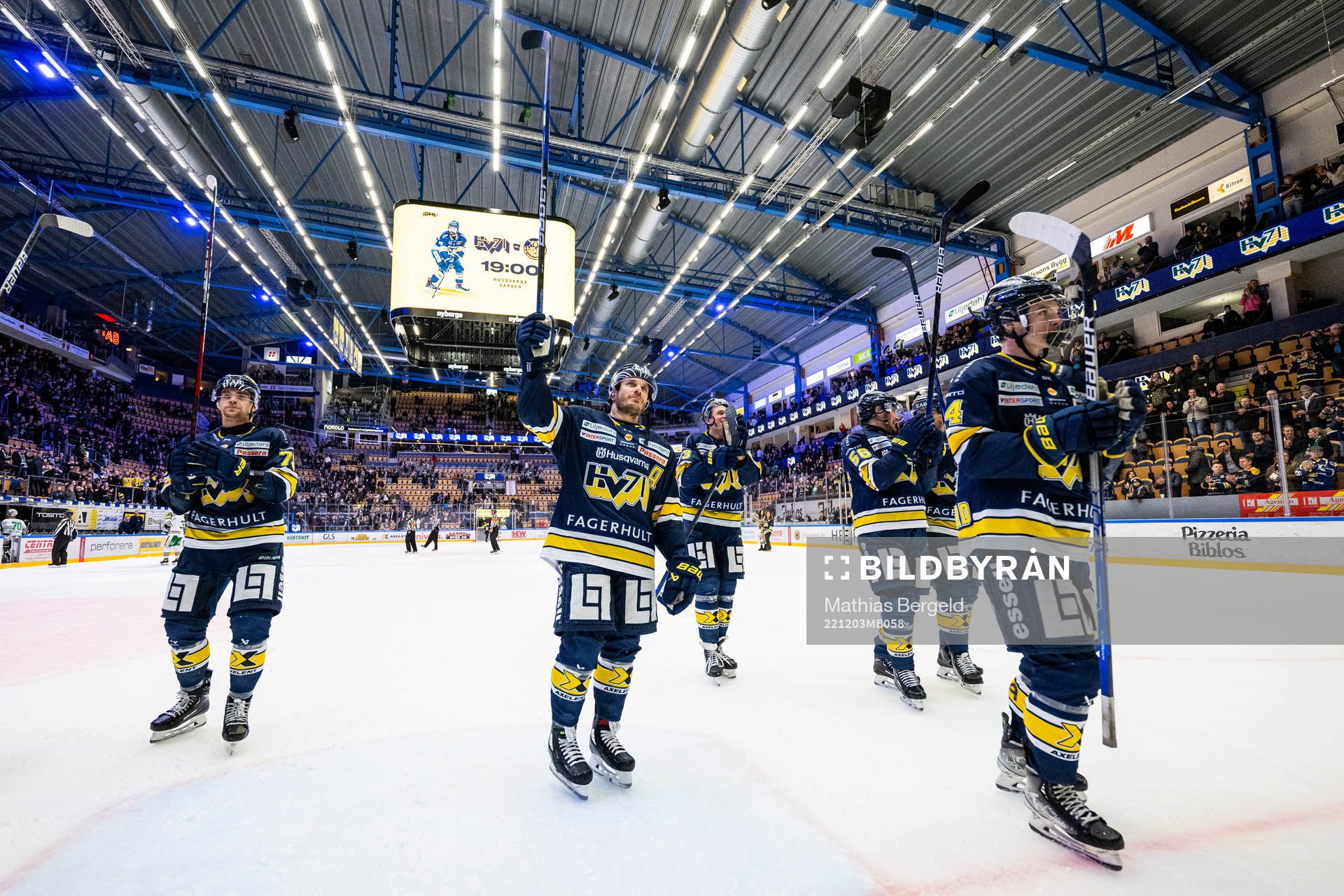 HV71s Radan Lenc, Eric Martinsson och Oscar Fisker Molgaard
