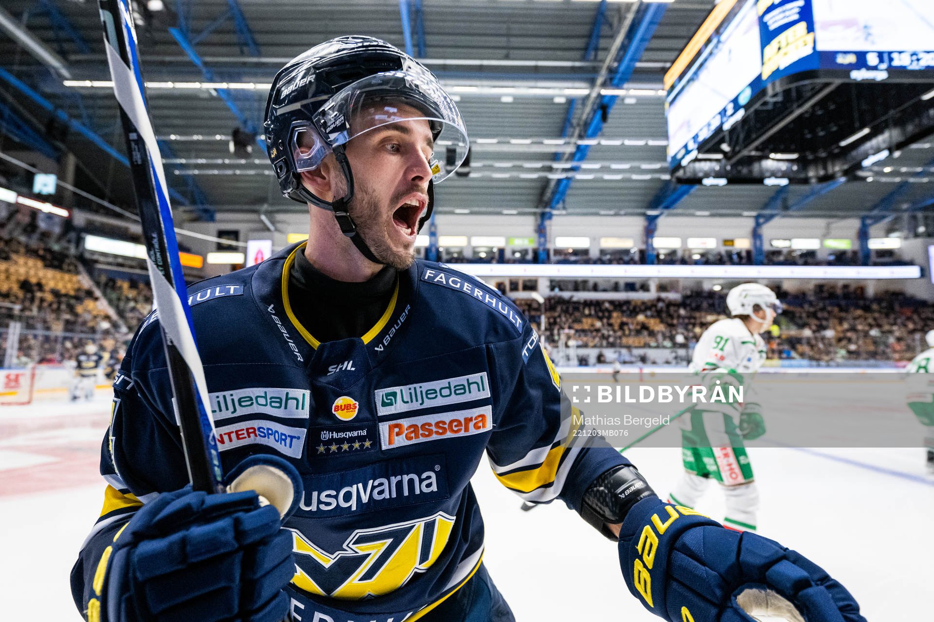 HV71s Niklas Hjalmarsson reagerar