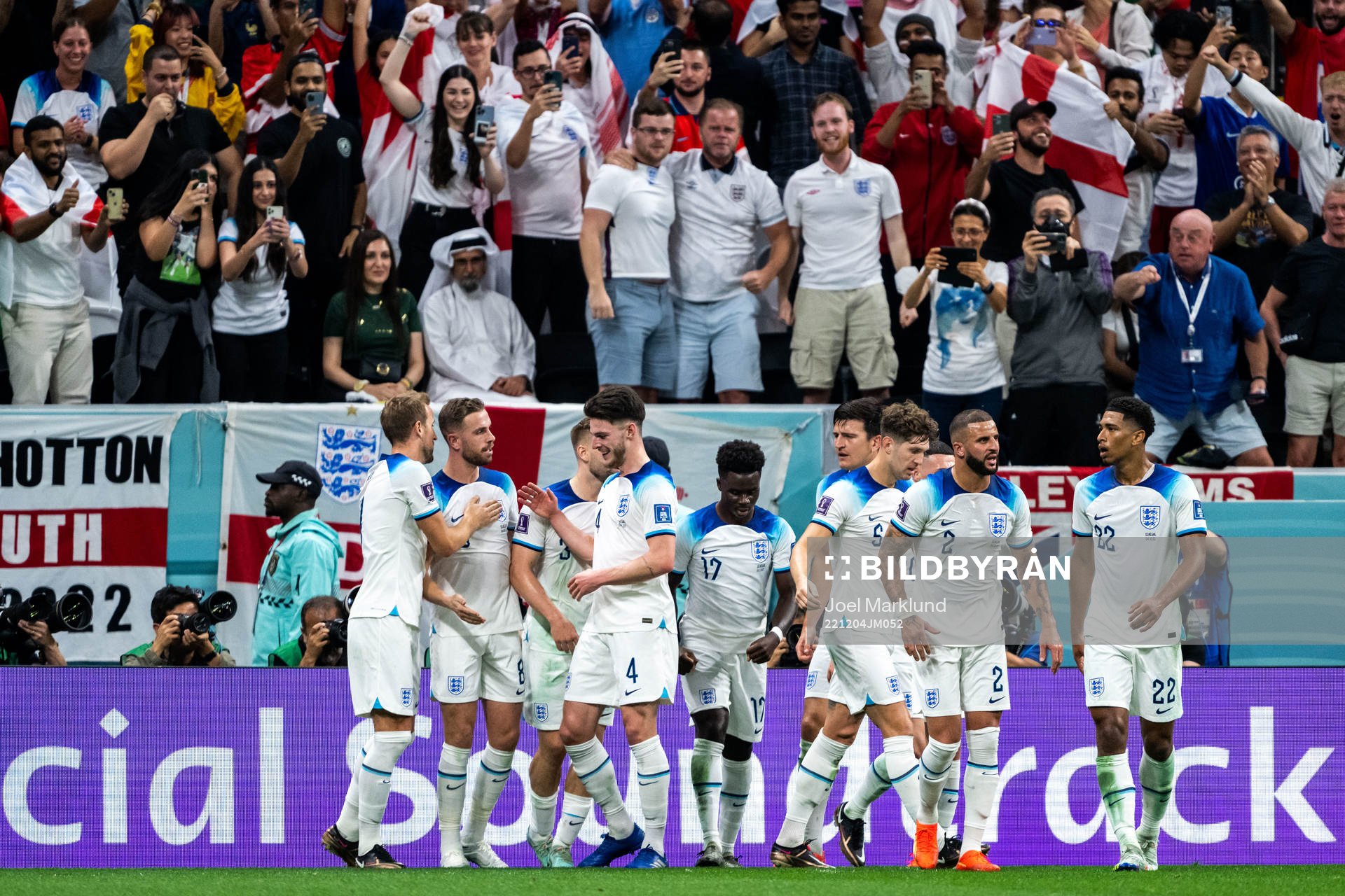 Players of England celebrate 1-0 by Jordan Henderson