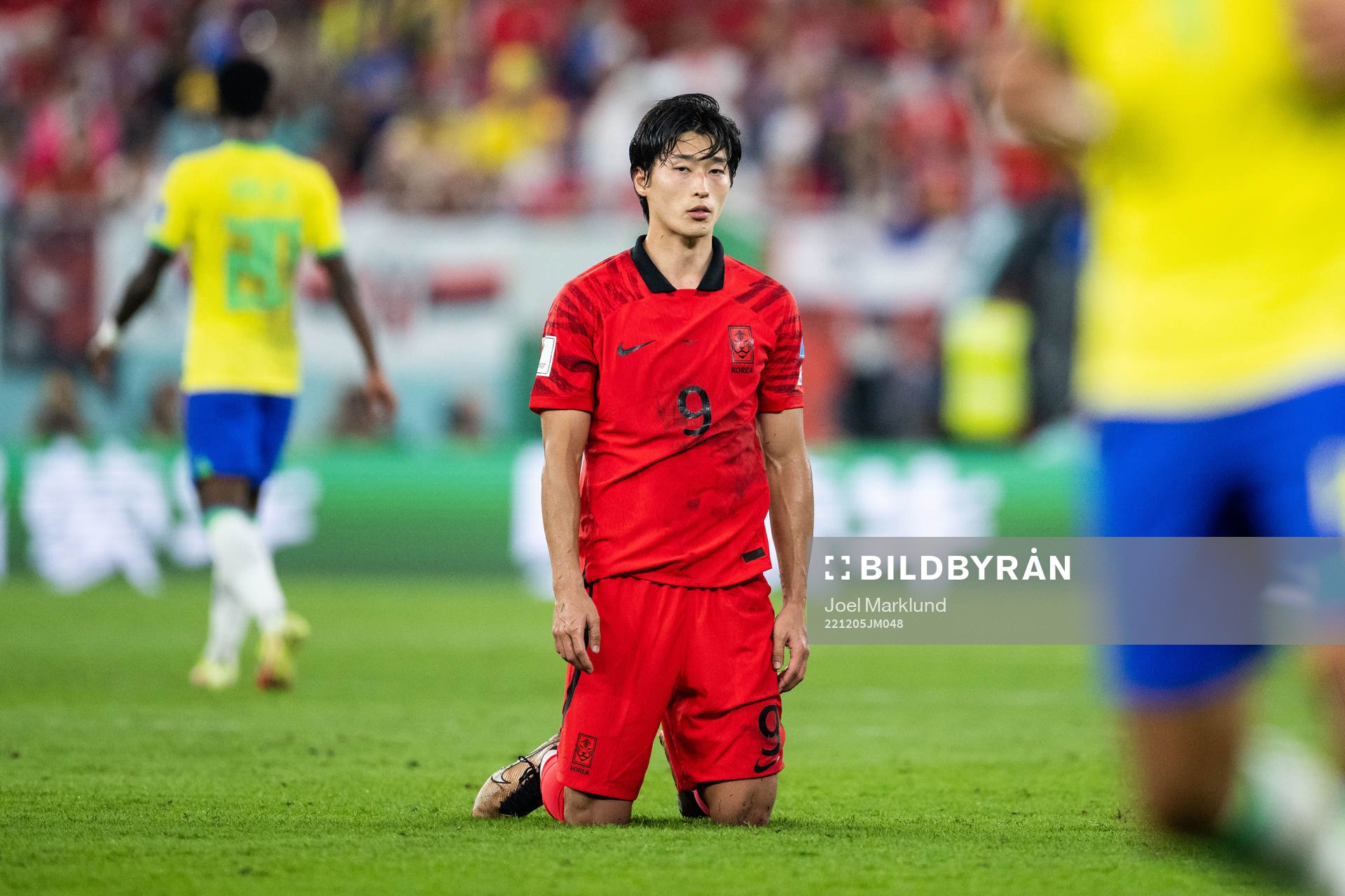 Guesung Cho of South Korea looks dejected