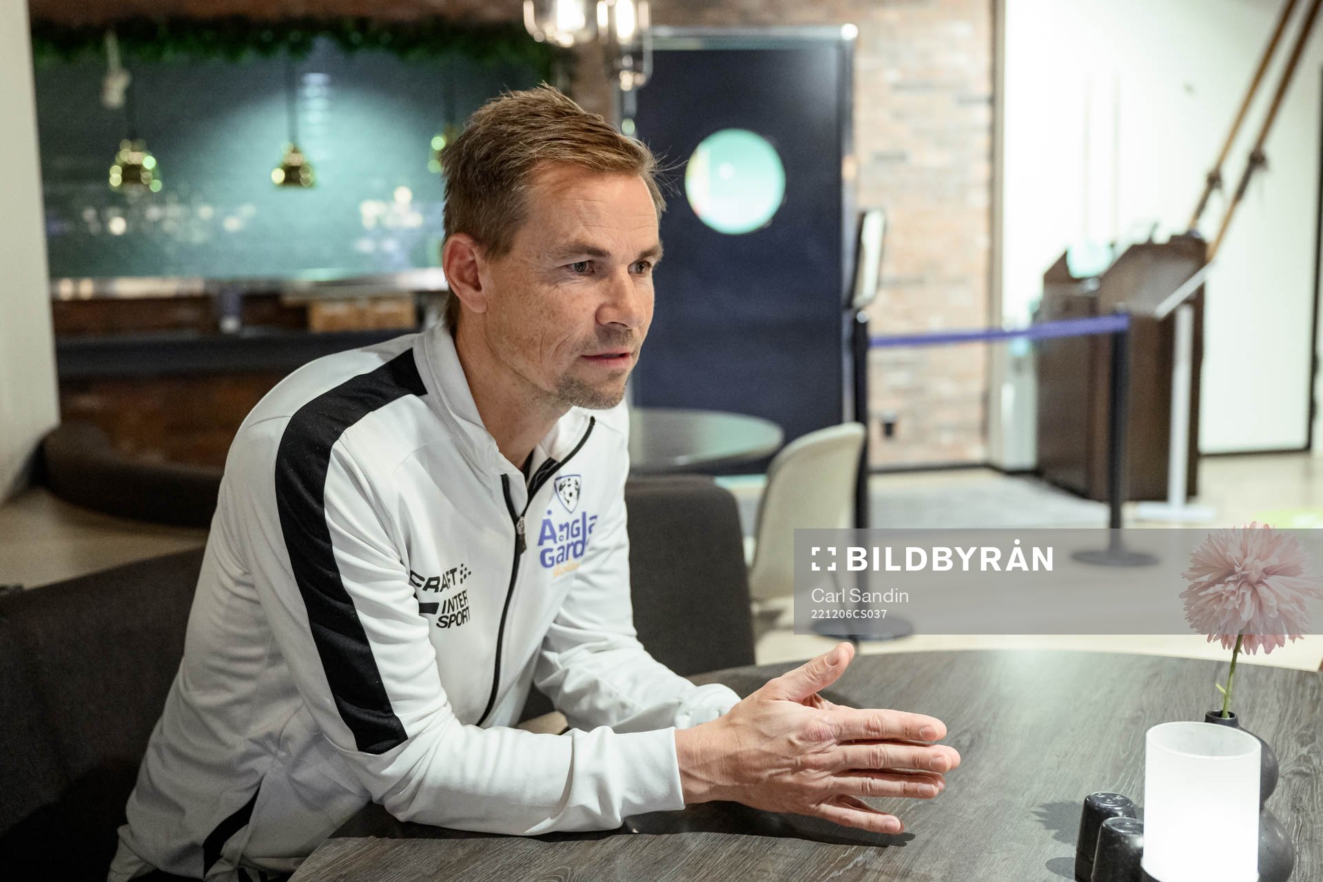 Niclas Alexandersson, tränare på Änglagårdsskolan, blir