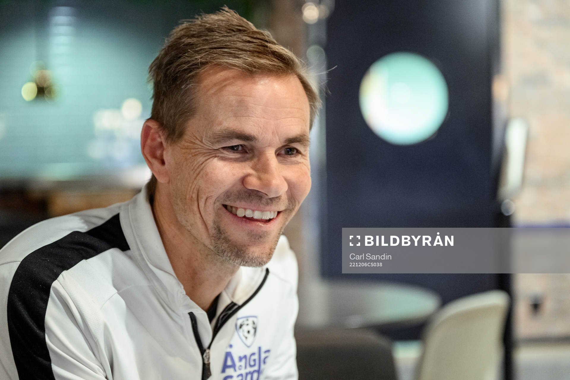 Niclas Alexandersson, tränare på Änglagårdsskolan, blir