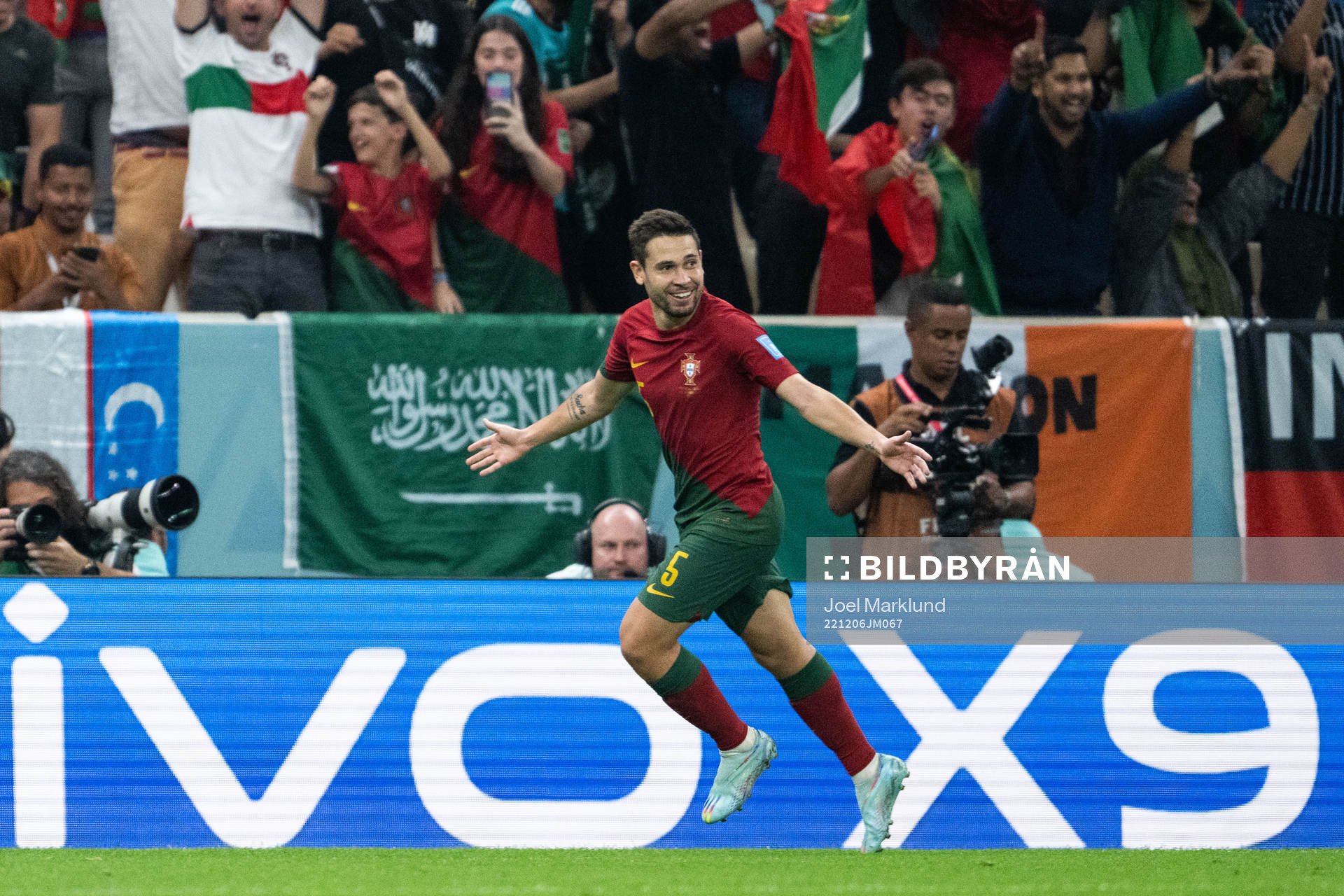 Raphael Guerreiro of Portugal celebrates
