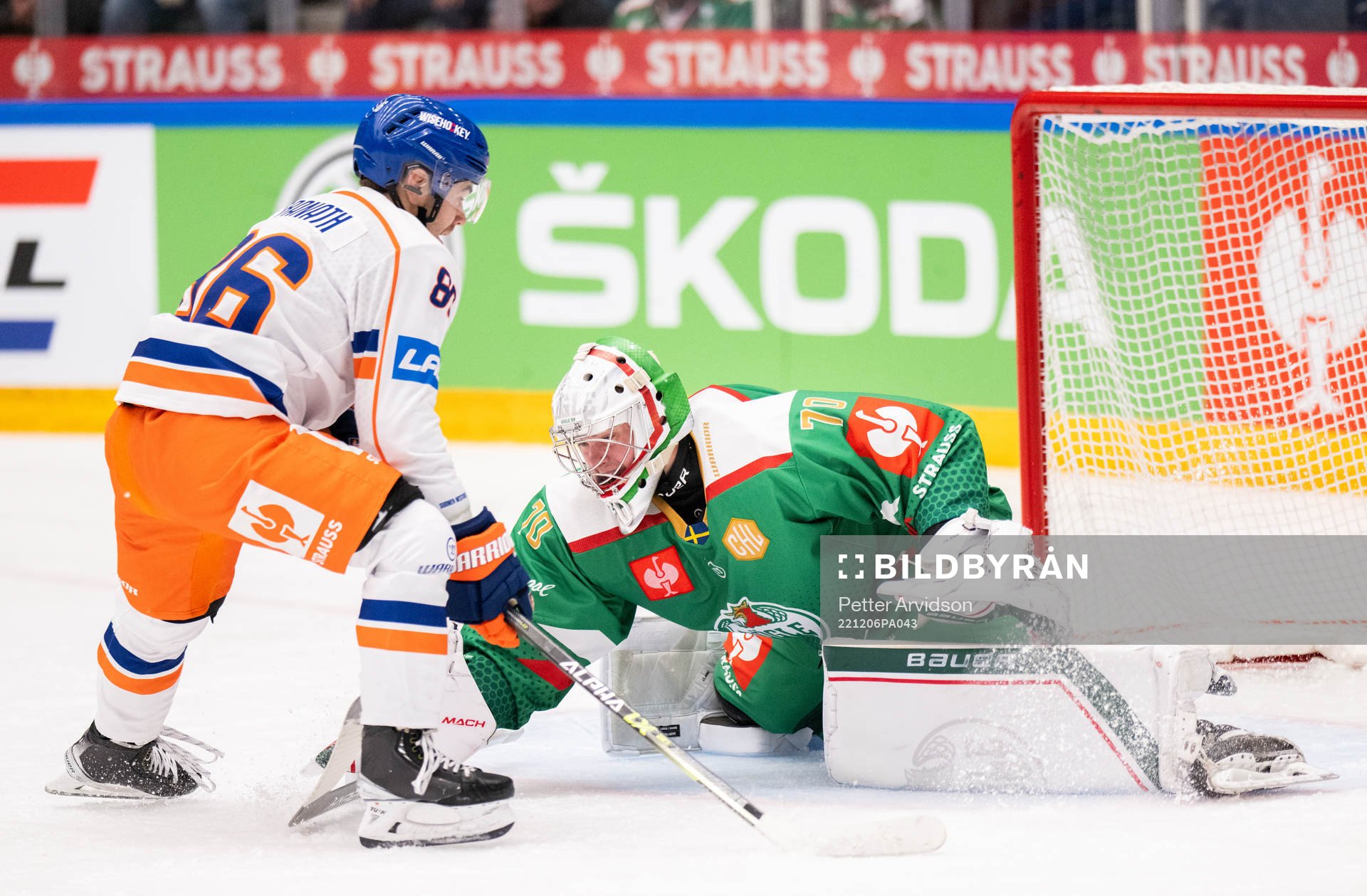 Philip Granath of Tappara against goalkeeper Calle Clang of