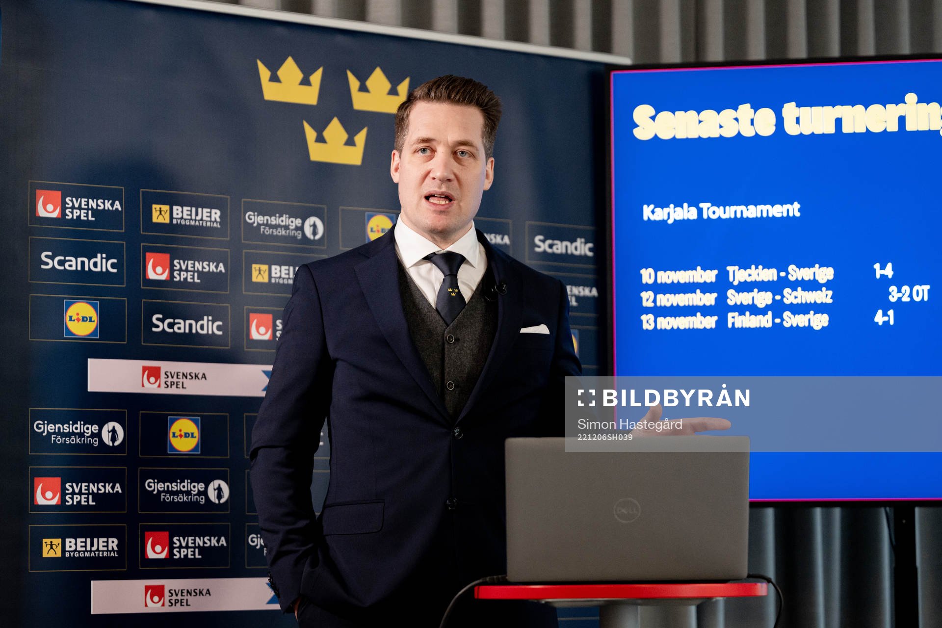 Sam Hallam, Förbundskapten herr