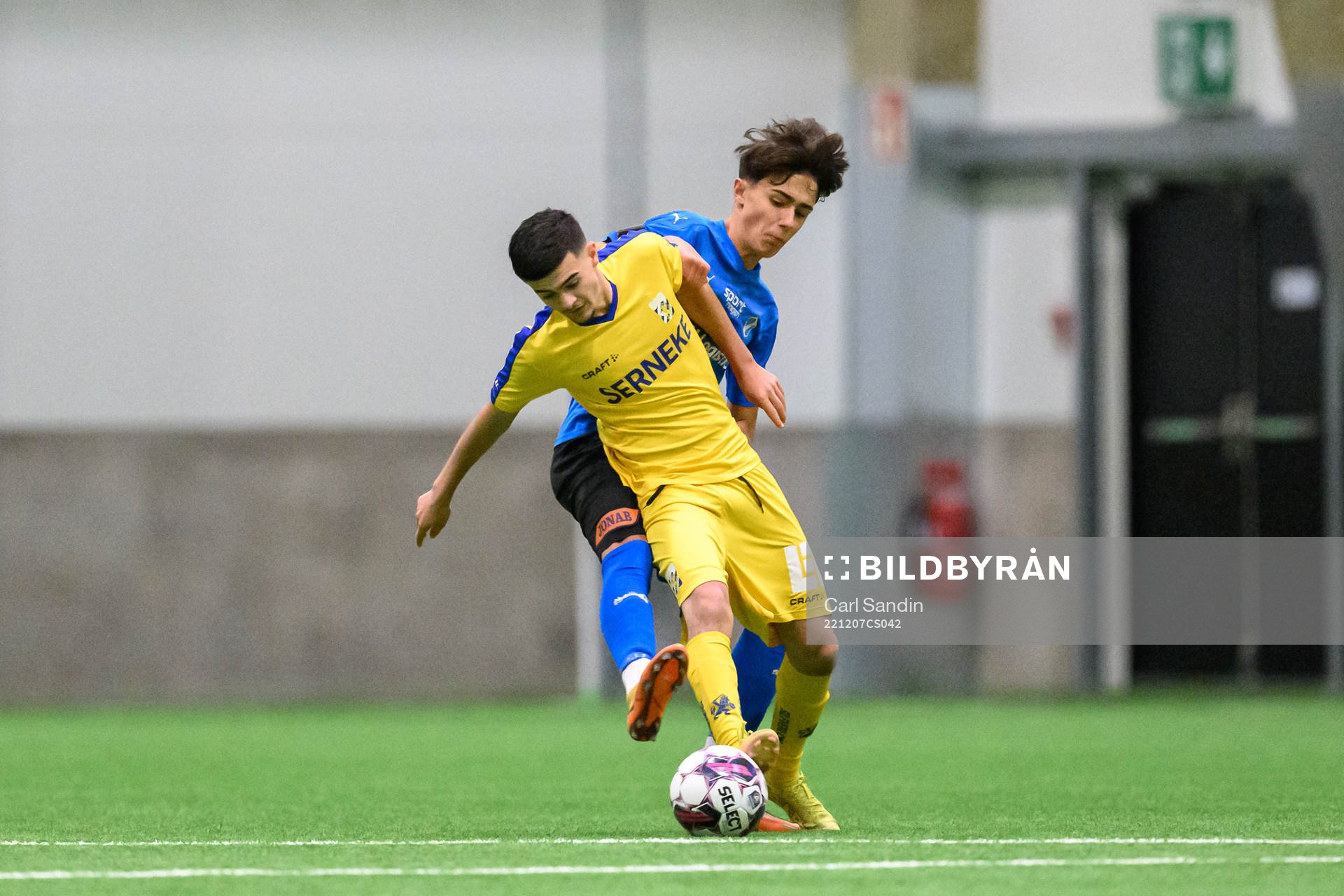 IFK Göteborgs Melvin Koliqi och Halmstads Albin Hyseni