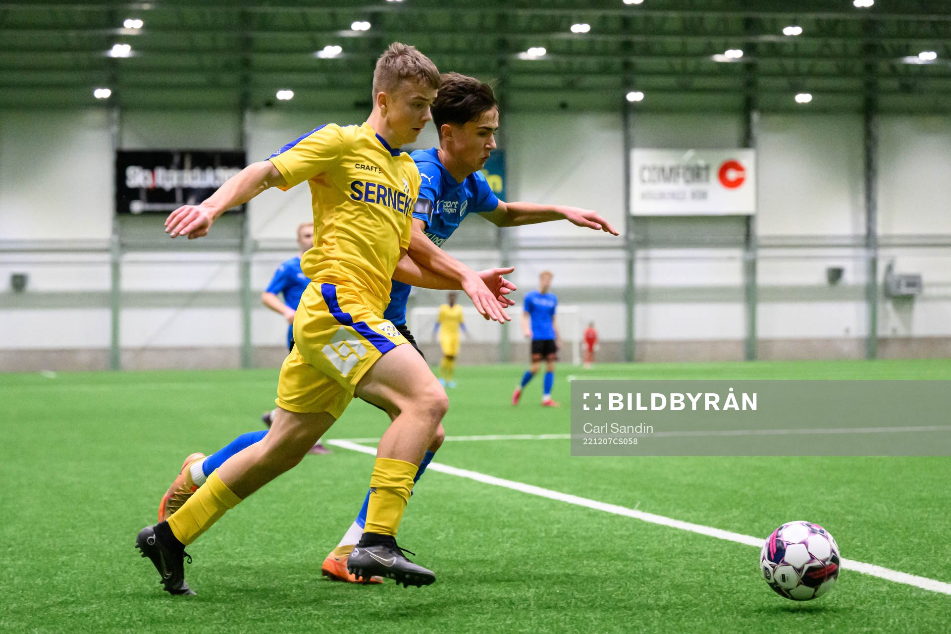 IFK Göteborgs Noa Linden och Halmstads Albin Hyseni