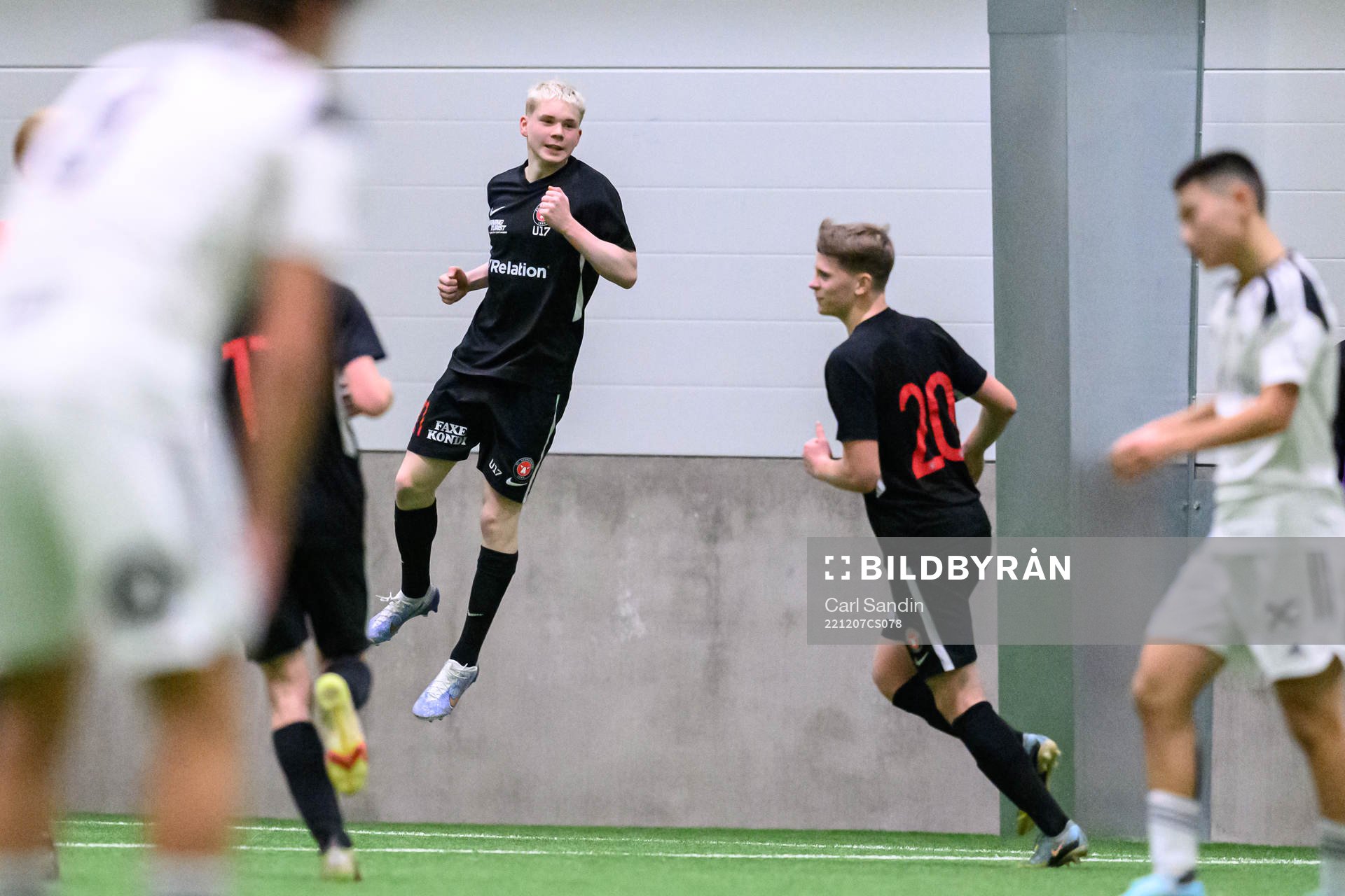 Midtjyllands Gils Gislason jublar