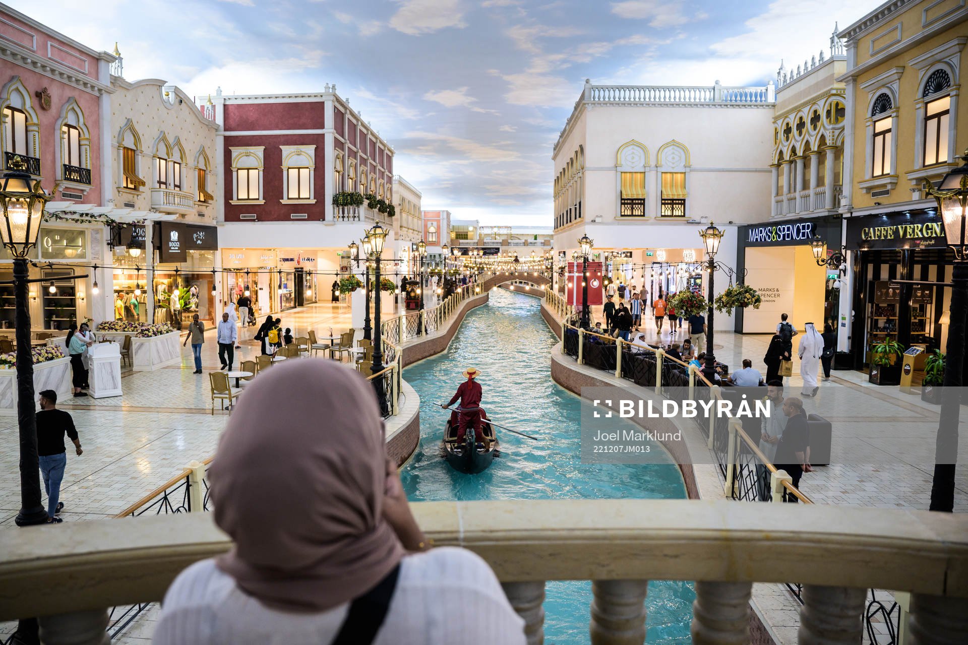 A gondola at Villaggio Mall