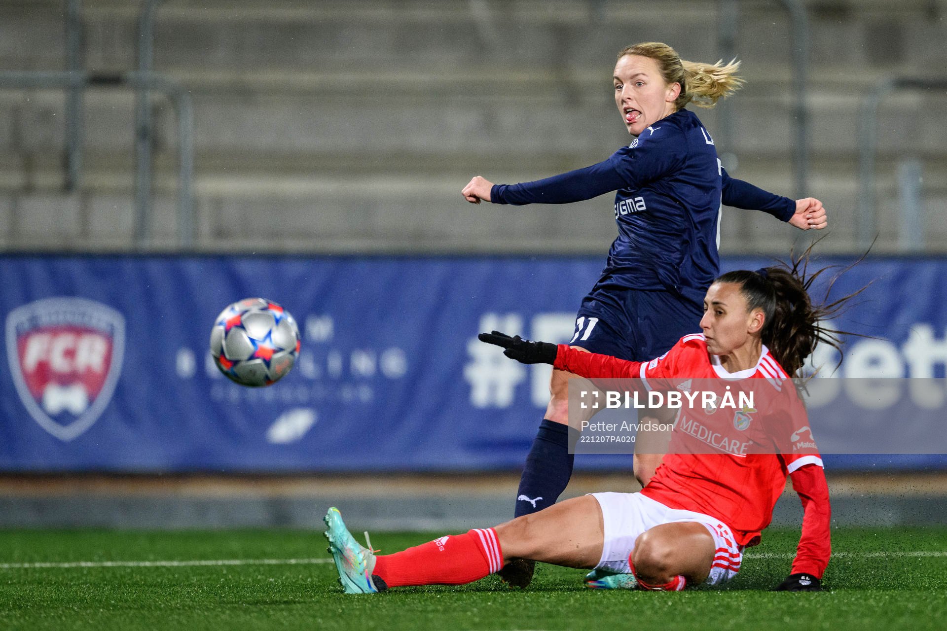 Mimmi Larsson of Rosengård and Catarina Amado of Benfica