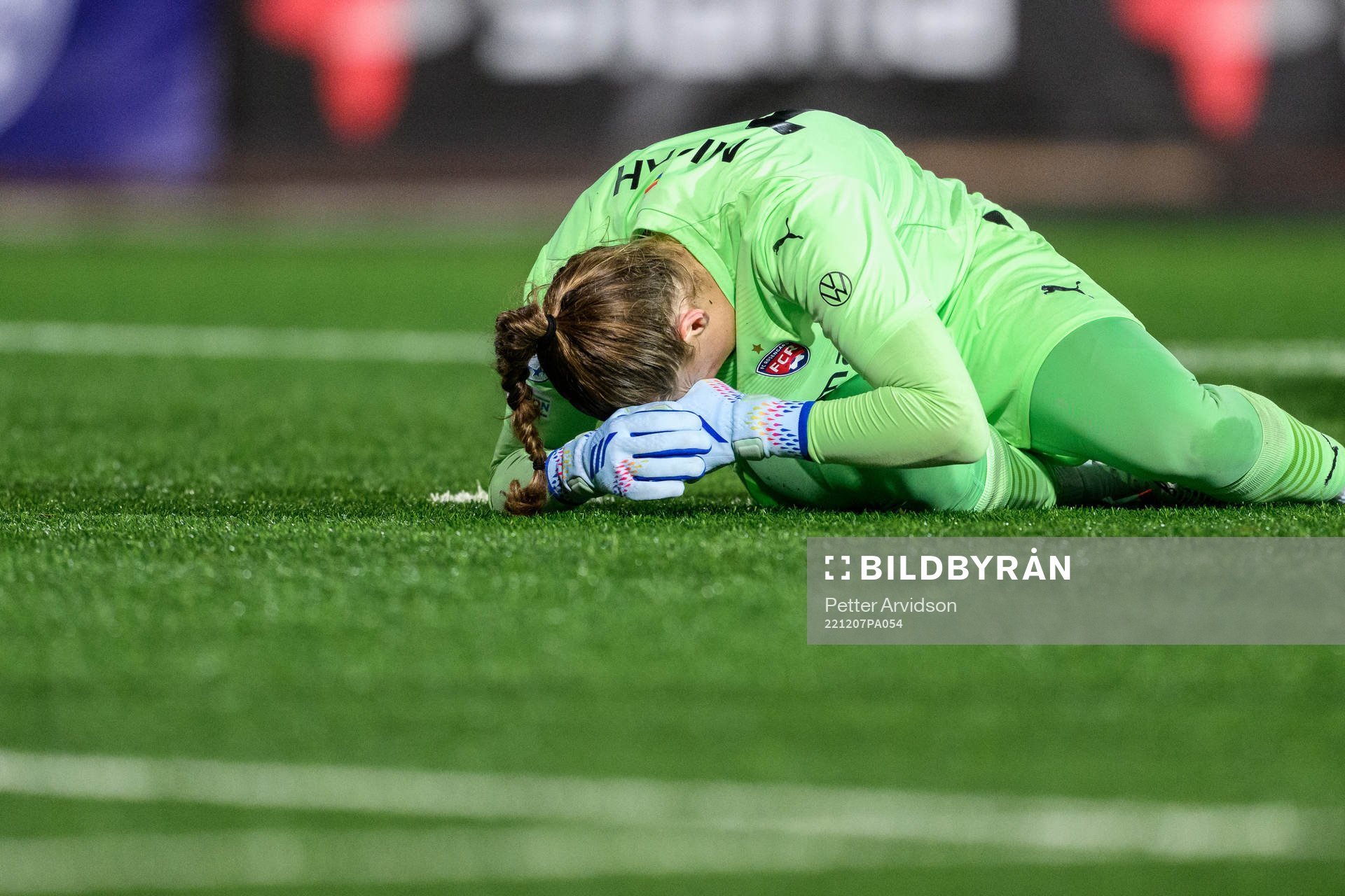 goalkeeper Teagan Micah of Rosengård in pain
