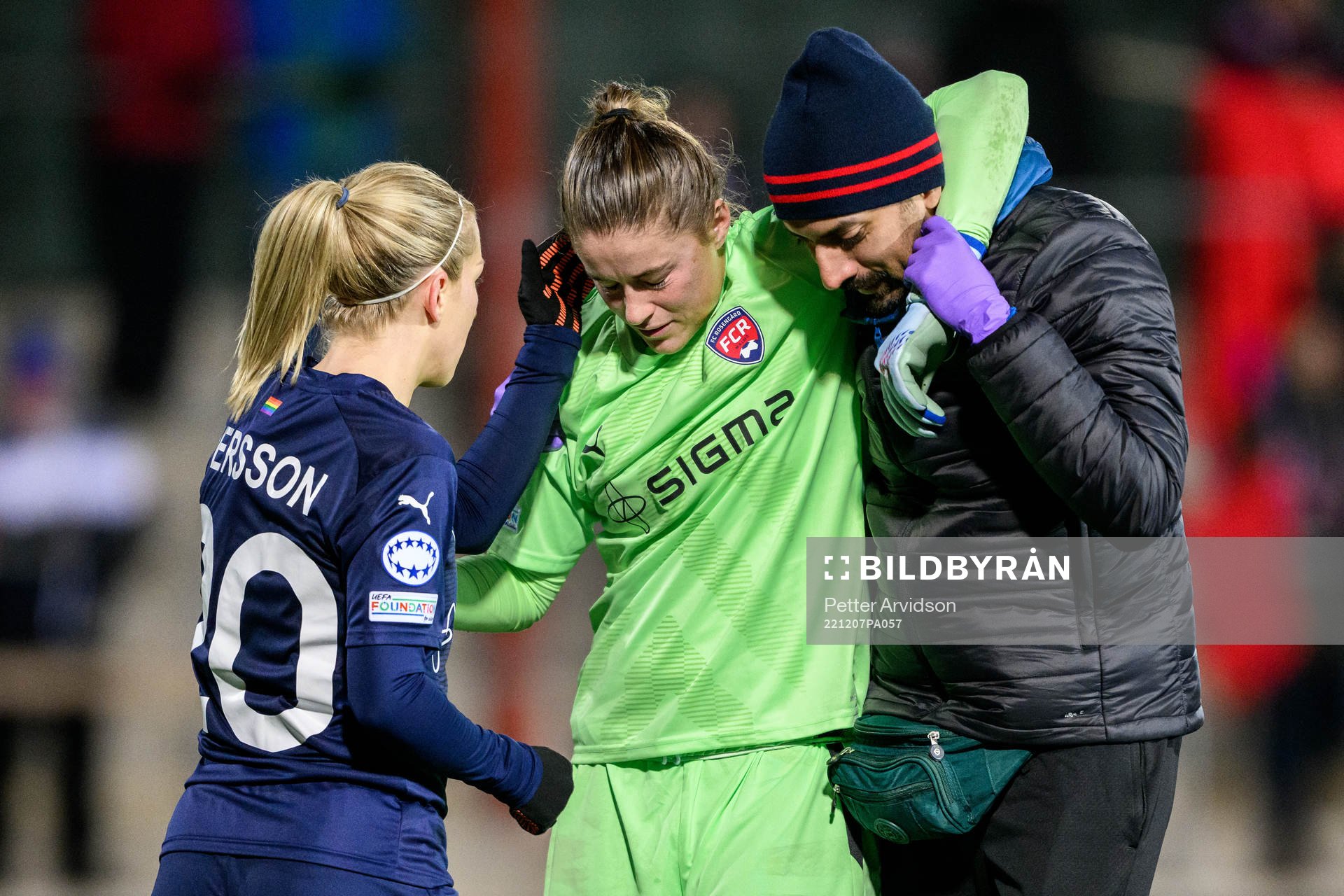 goalkeeper Teagan Micah of Rosengård in pain