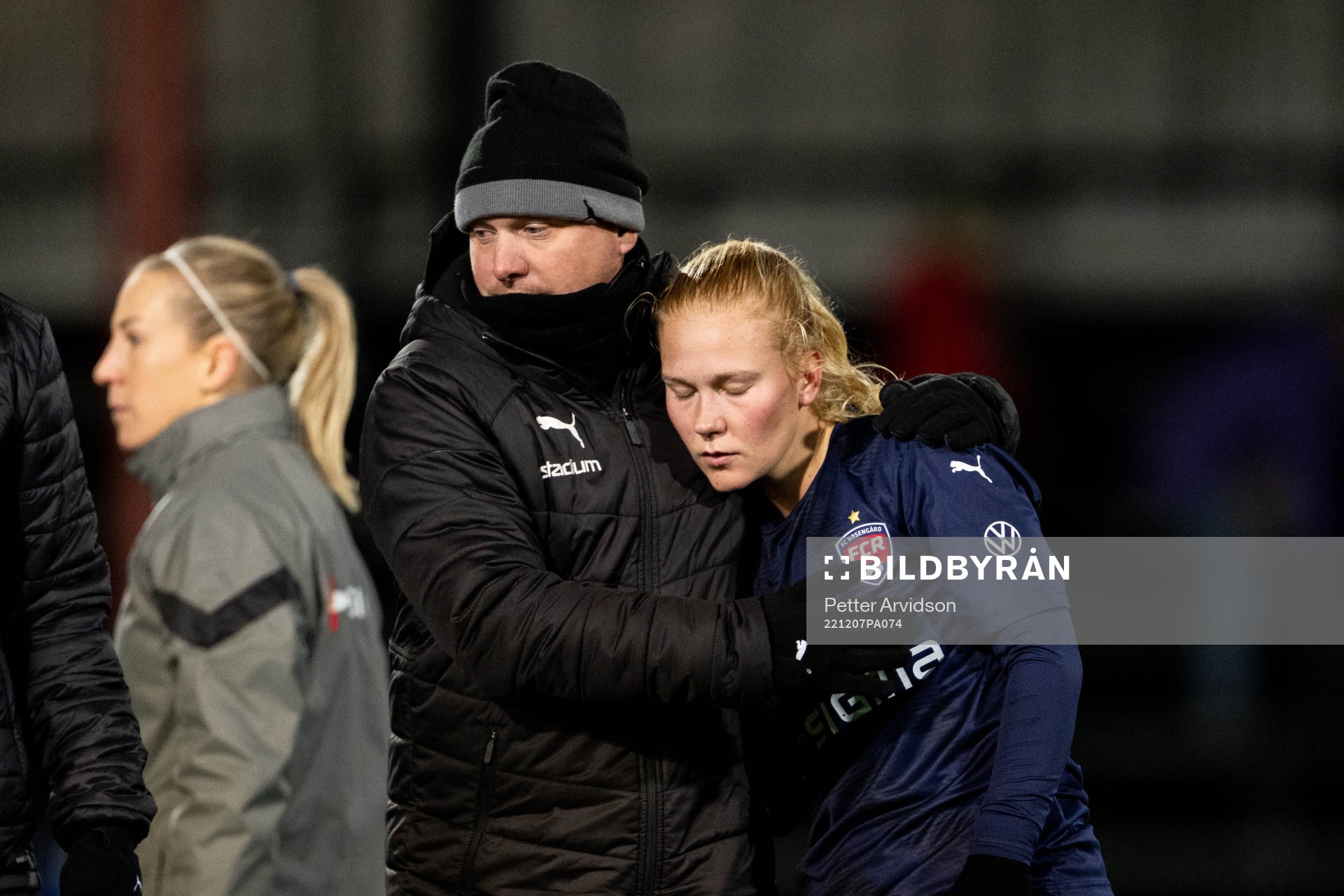 Assistant coach Joel Kjetselberg and Sofie Bredgaard of