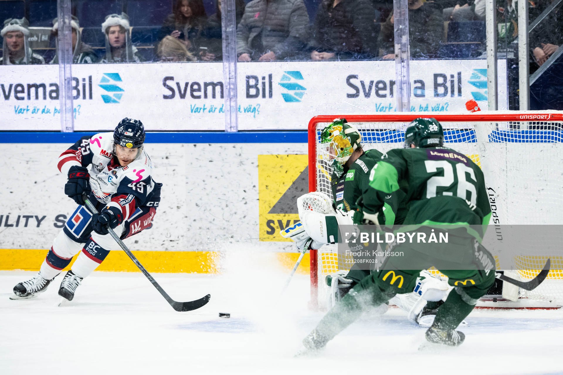 Linköpings Benjamin Maxwell och Färjestads målvakt