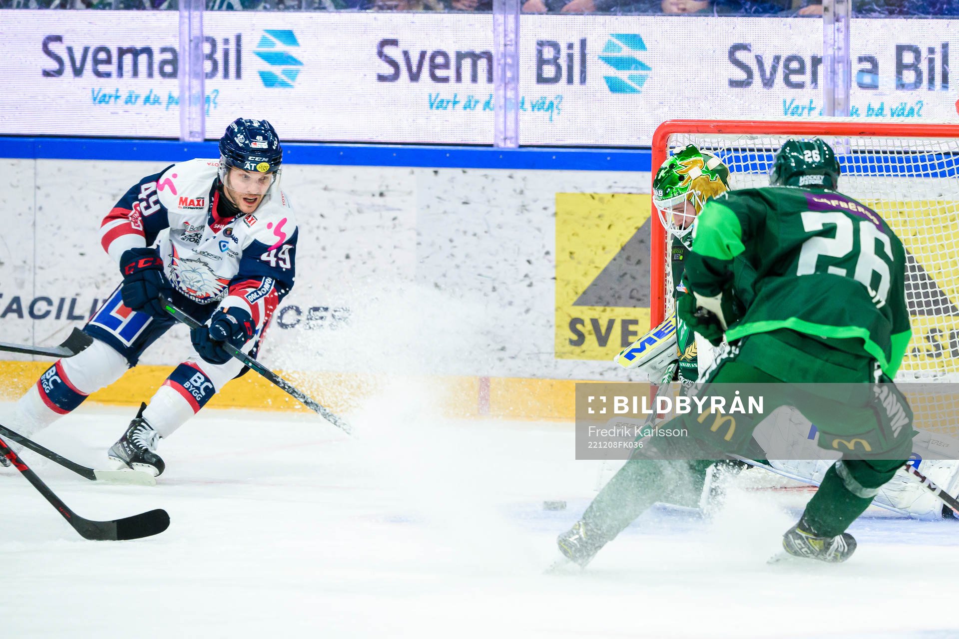 Linköpings Benjamin Maxwell och Färjestads målvakt