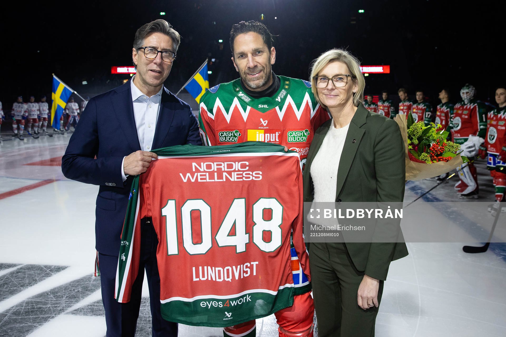 s VD Jenny Silfverstrand uppvaktar Joel Lundqvist