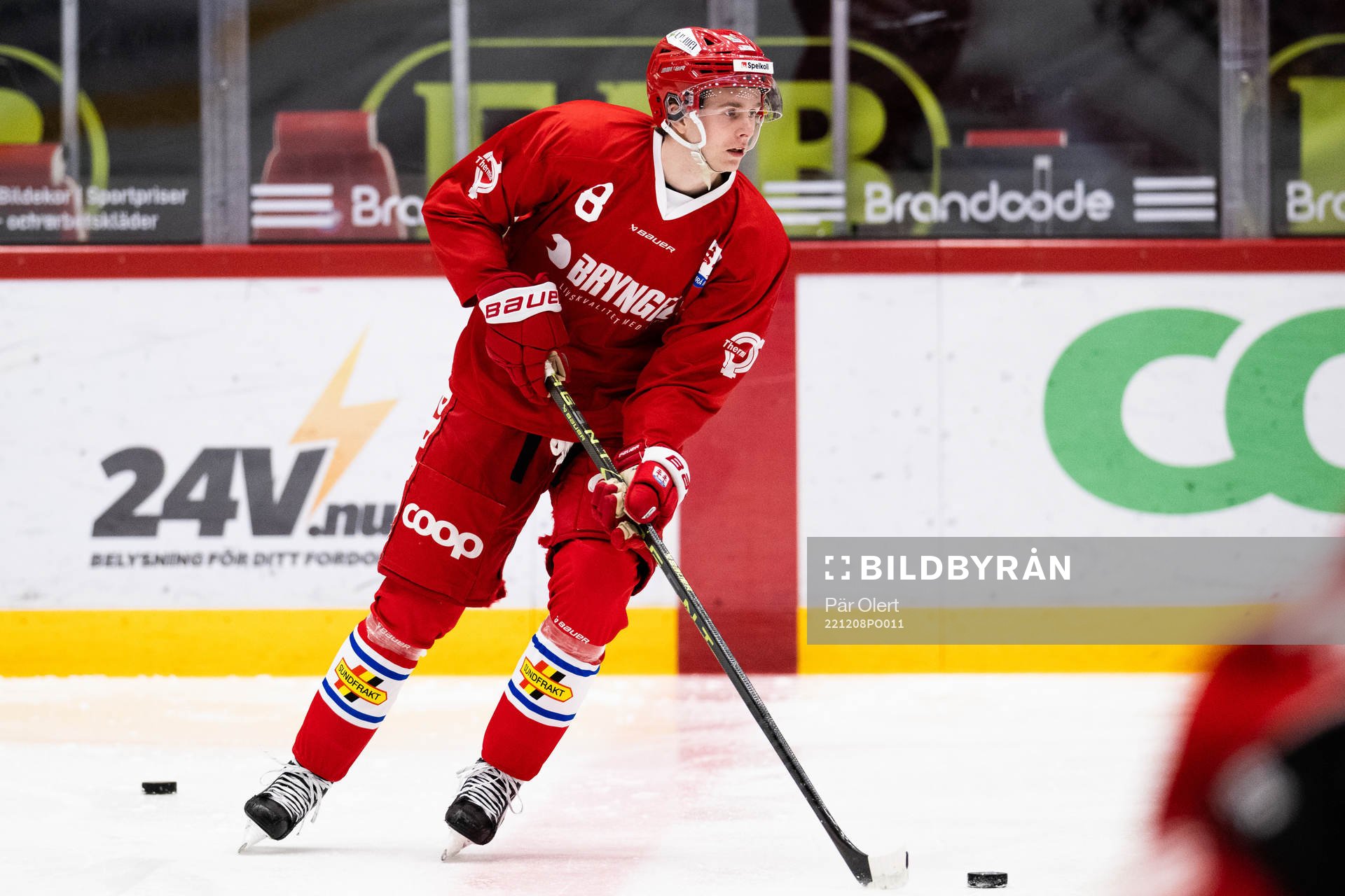 Timrås Emil Melander värmer upp