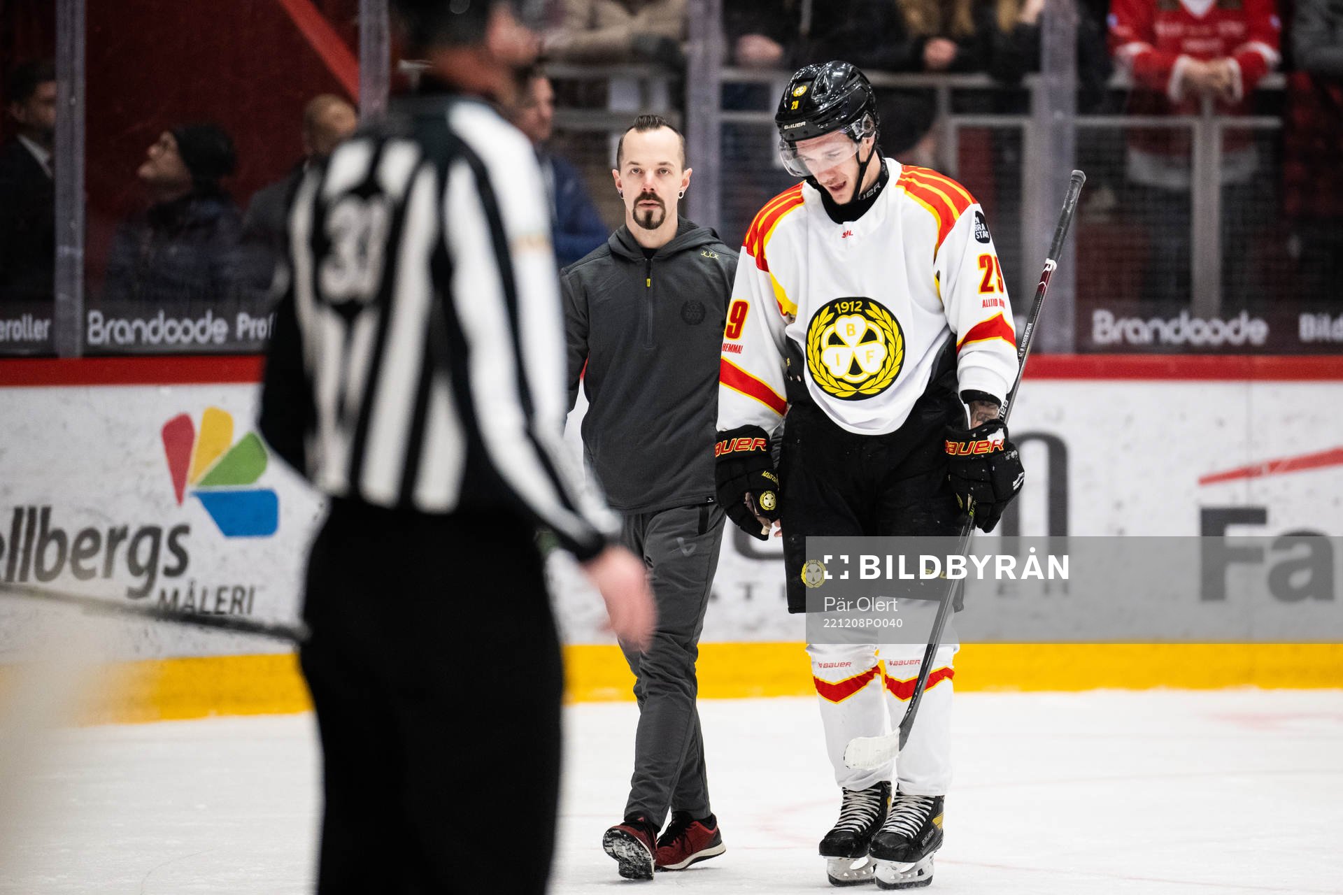 Brynäs Oscar Birgersson har ont