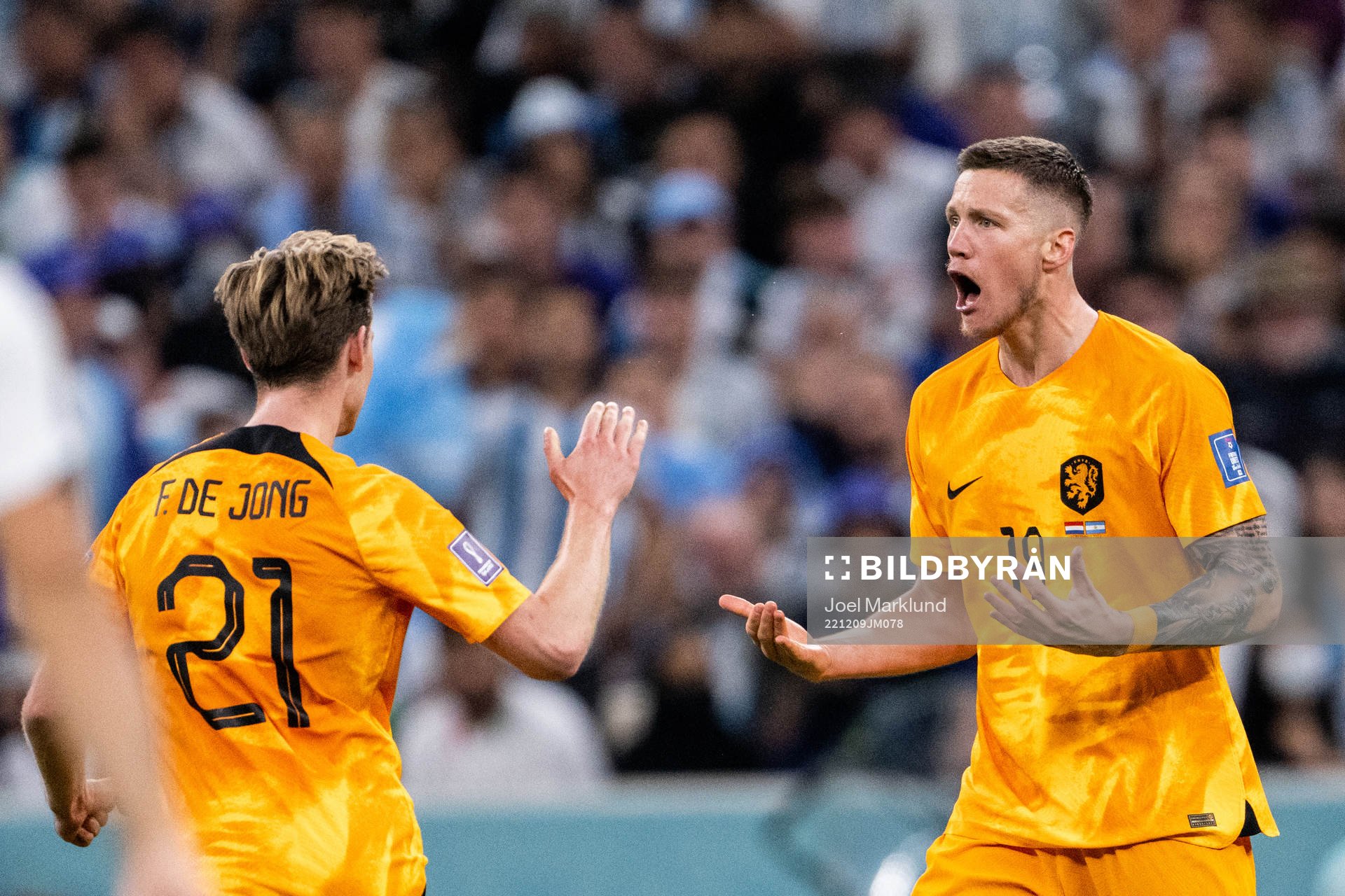 Wout Weghorst of Netherlands celebrates his 1-2 goal