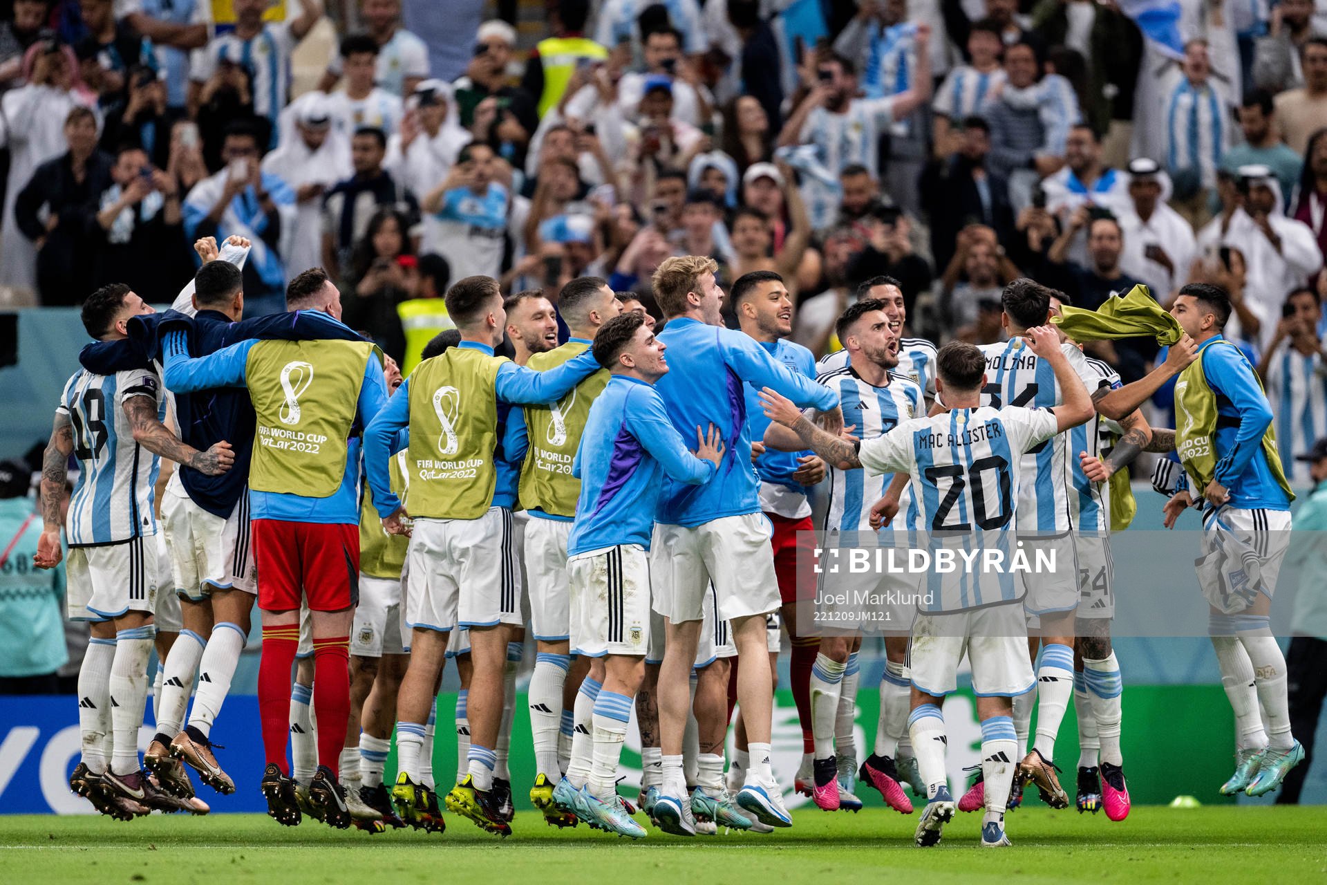 Players of Argentina celebrate