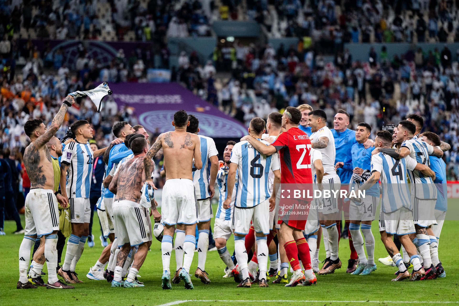 Players of Argentina celebrate