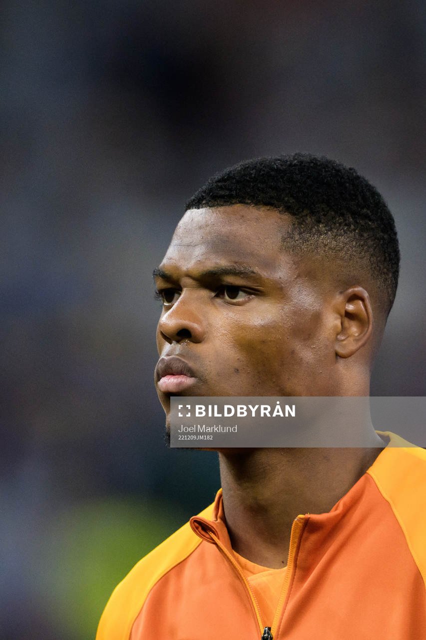 Denzel Dumfries of Netherlands