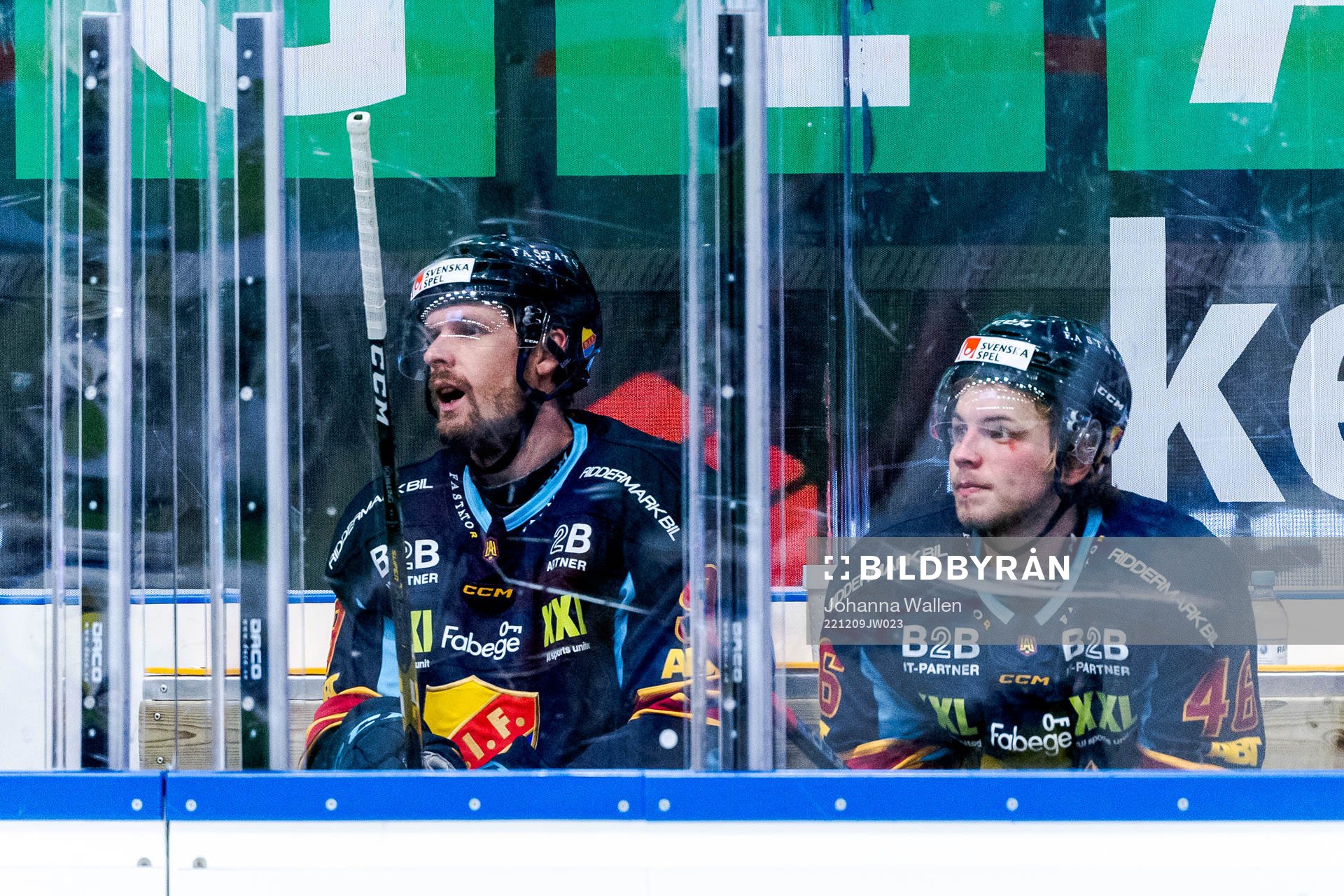 Djurgårdens Cameron Schilling och Tim Söderlund utvisas