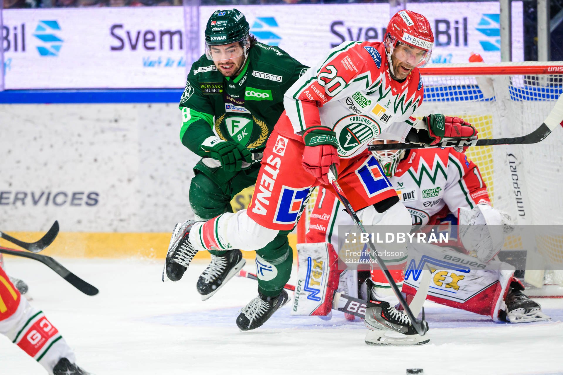 Färjestads Remi Elie och Frölundas Joel Lundqvist