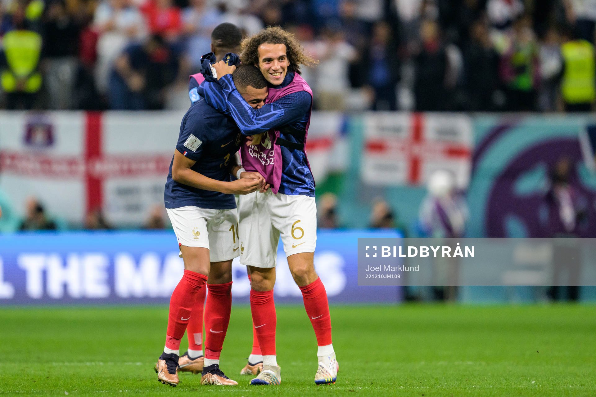 Kylian Mbappe and Matteo Guendouzi of France celebrate