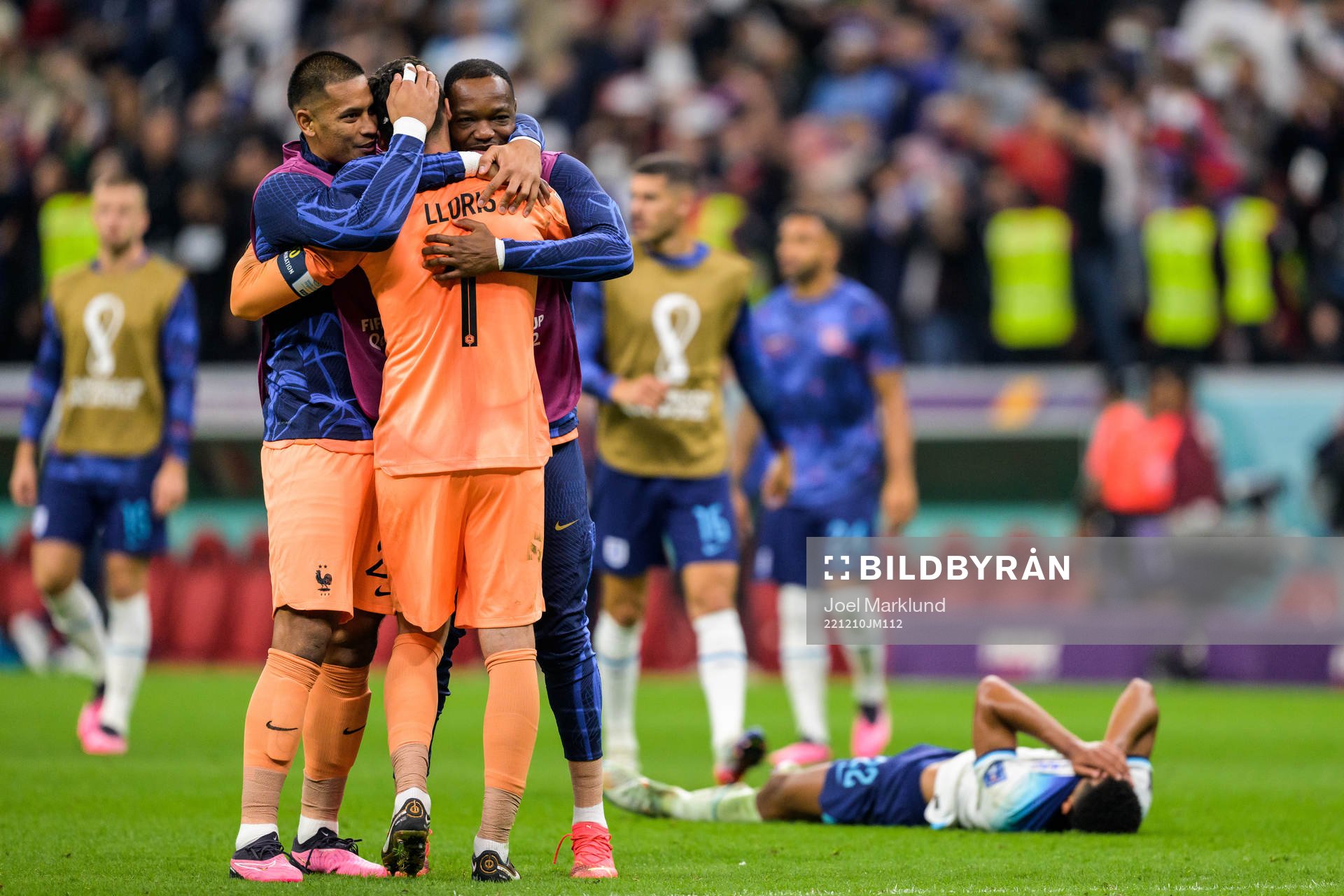 goalkeeper Hugo Lloris of France celebrate with goalkeeper