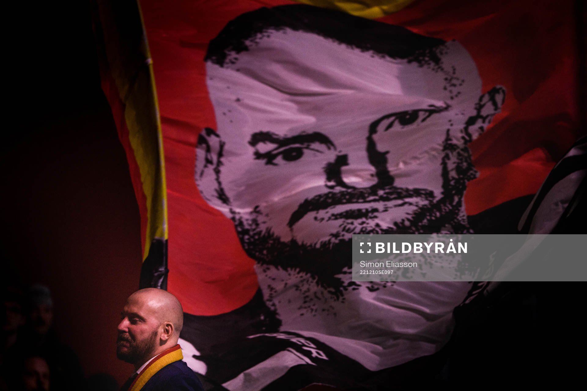 Jan Sandström bland supportrarna