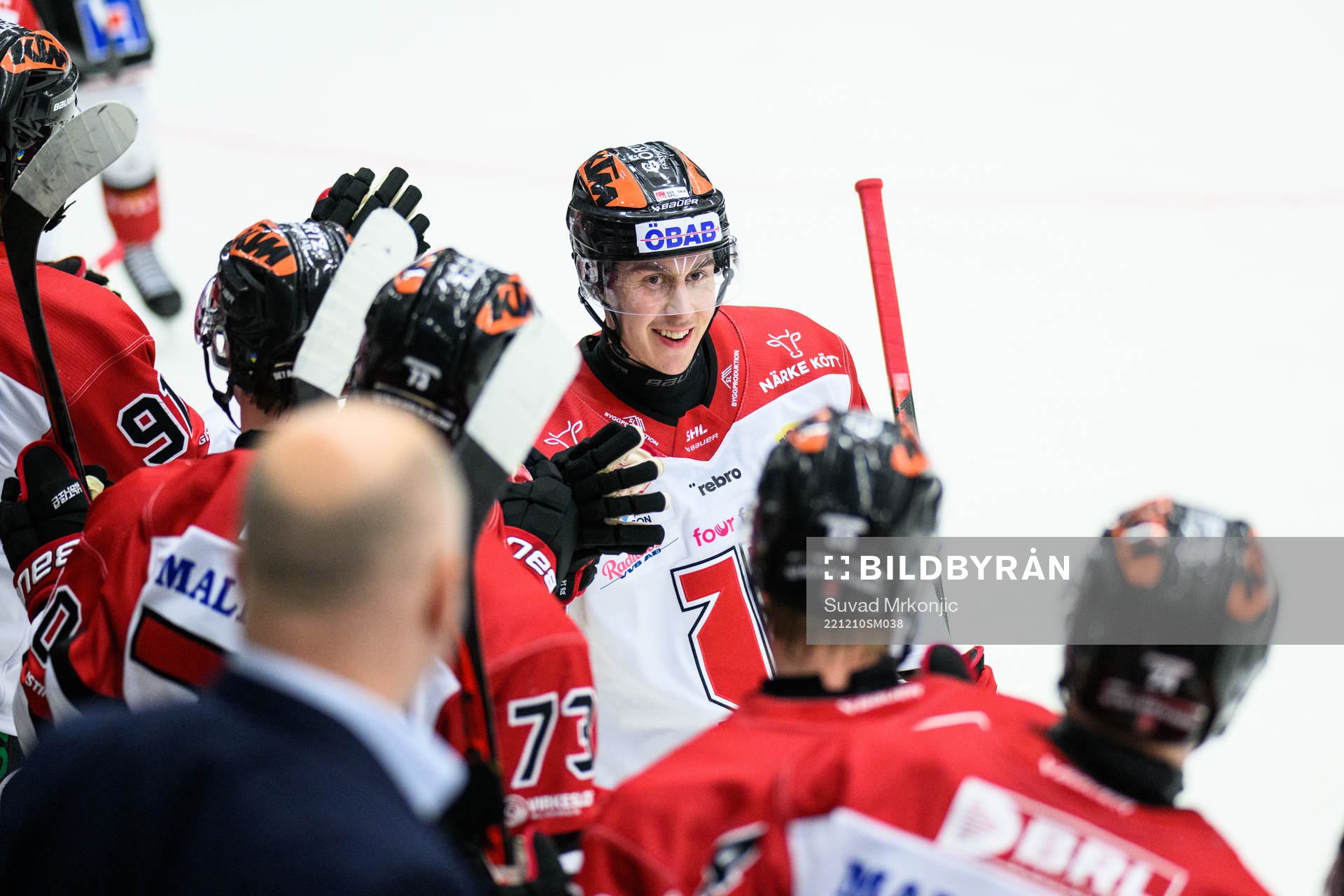 Örebros Robert Leino jublar