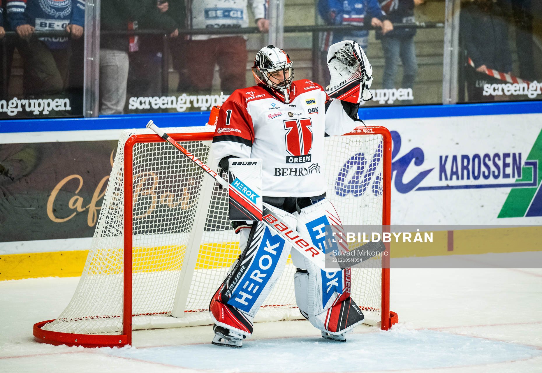Örebros målvakt Jhonas Enroth jublar