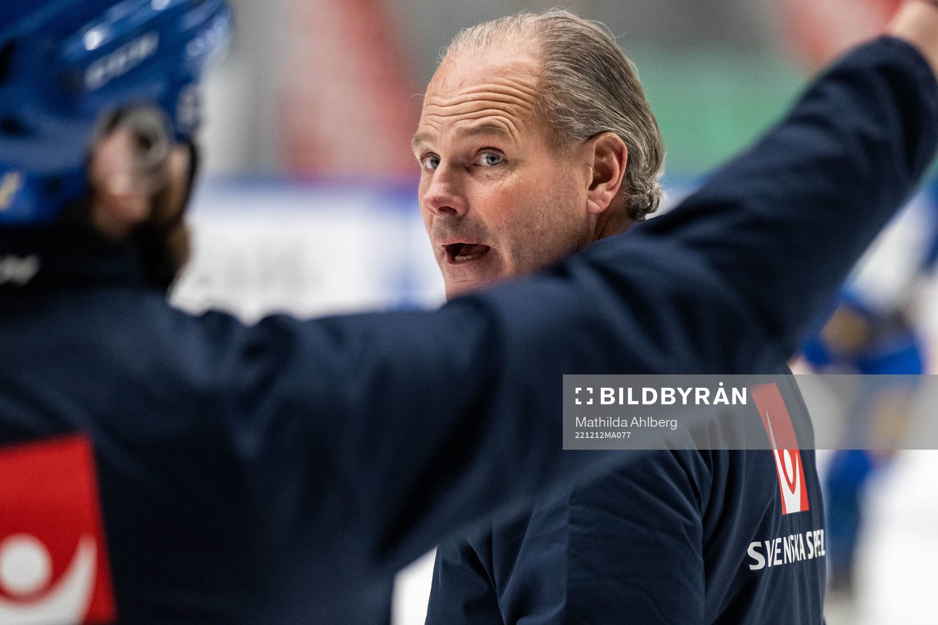 Assistant coach Andreas Spångberg of Sweden at a training