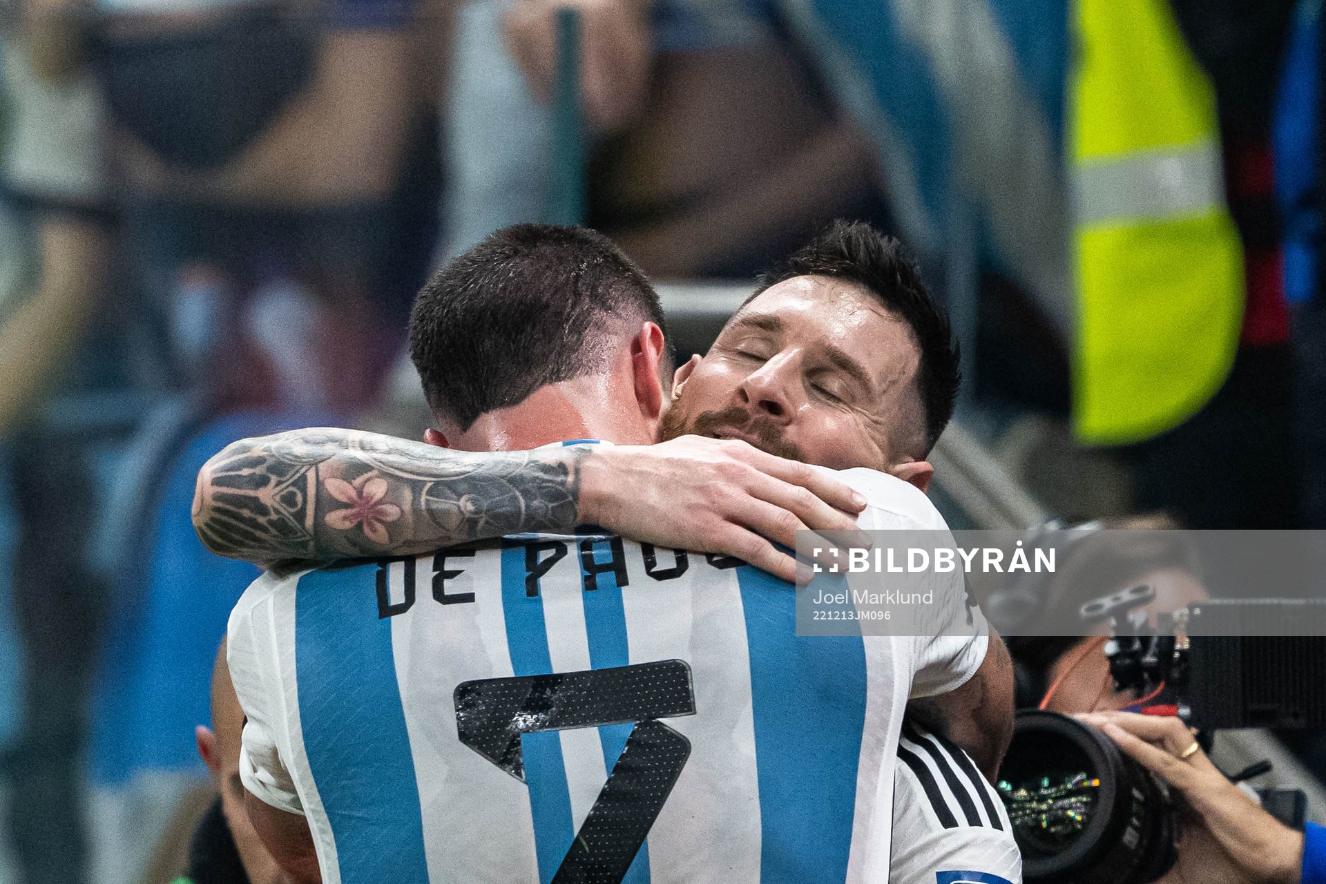 Rodrigo de Paul and Lionel Messi of Argentina celebrate the