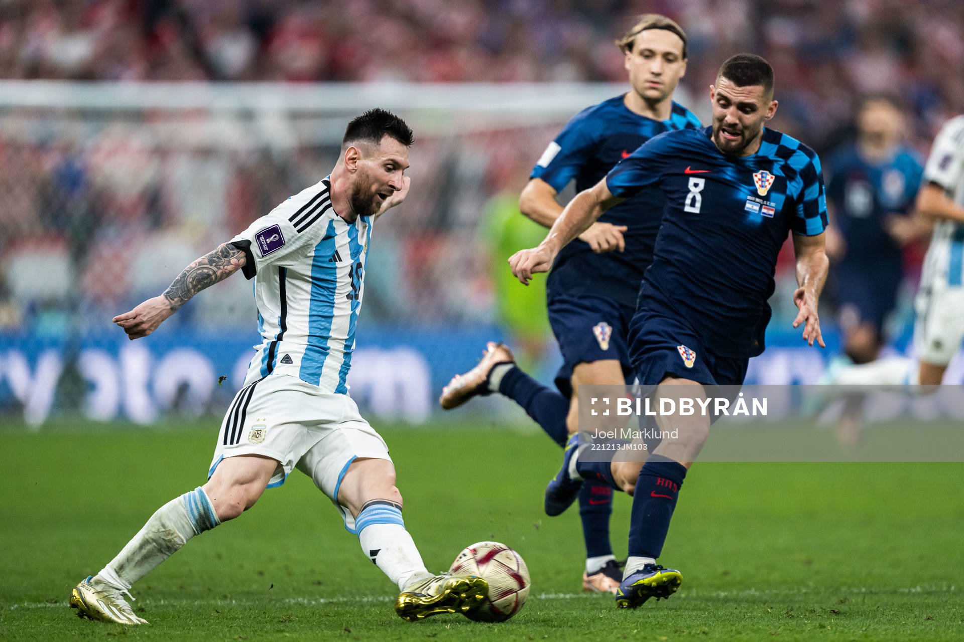 Lionel Messi of Argentina and Mateo Kovacic of Croatia during the FIFA World Cup 2022 semifinal between Argentina and Croatia on December 13, 2022 in Doha. 