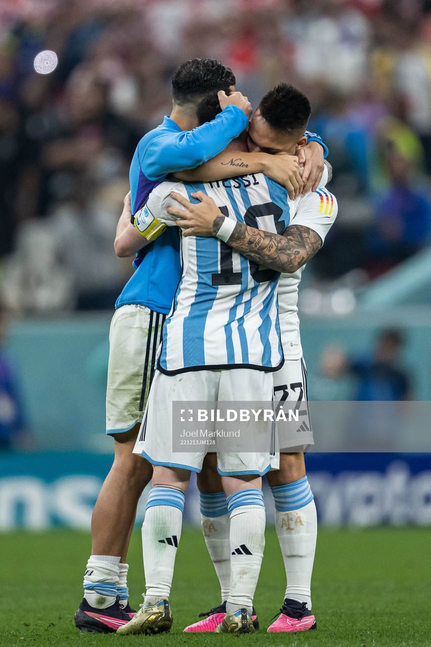 Leandro Paredes, Lionel Messi and Lautaro Martinez of