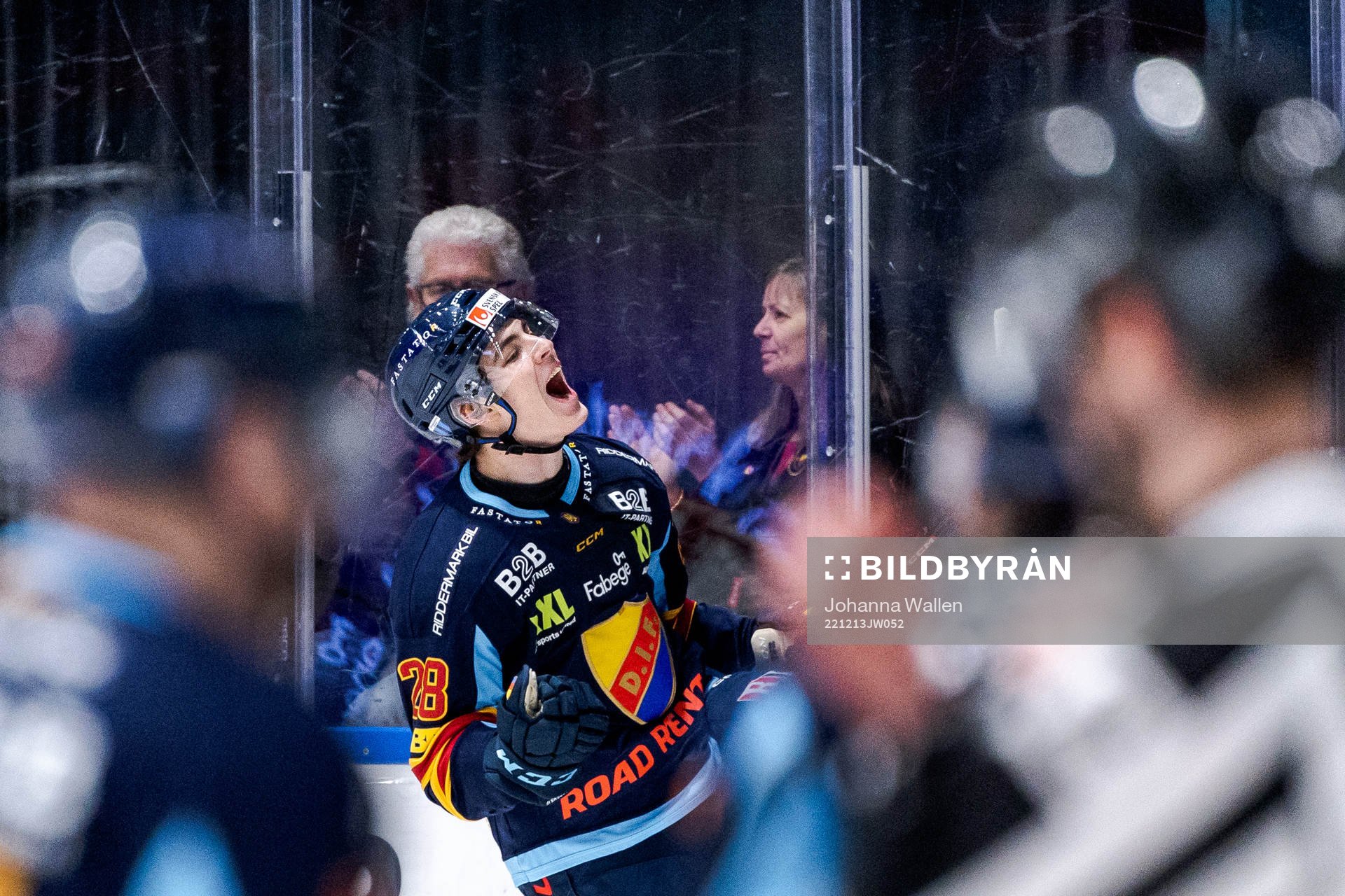 Djurgårdens målskytt Liam Öhgren jublar