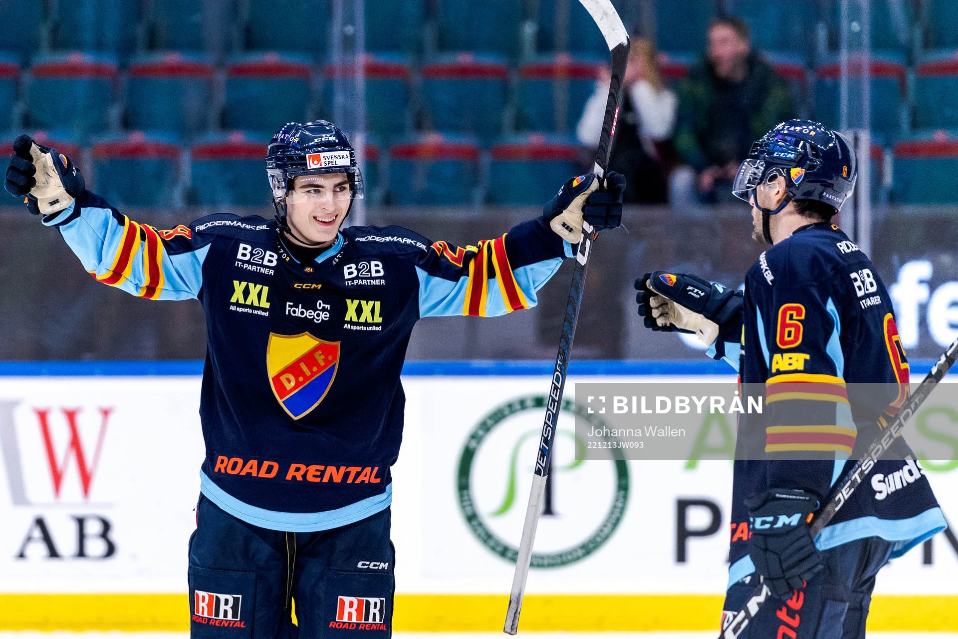 Djurgårdens målskytt Liam Öhgren och Stefan Elliott