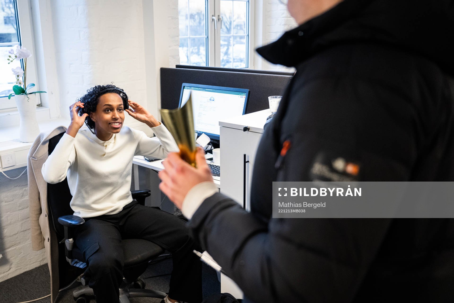 s reporter Nikolaj Jalamaa delar ut Göteborgs Postens pris