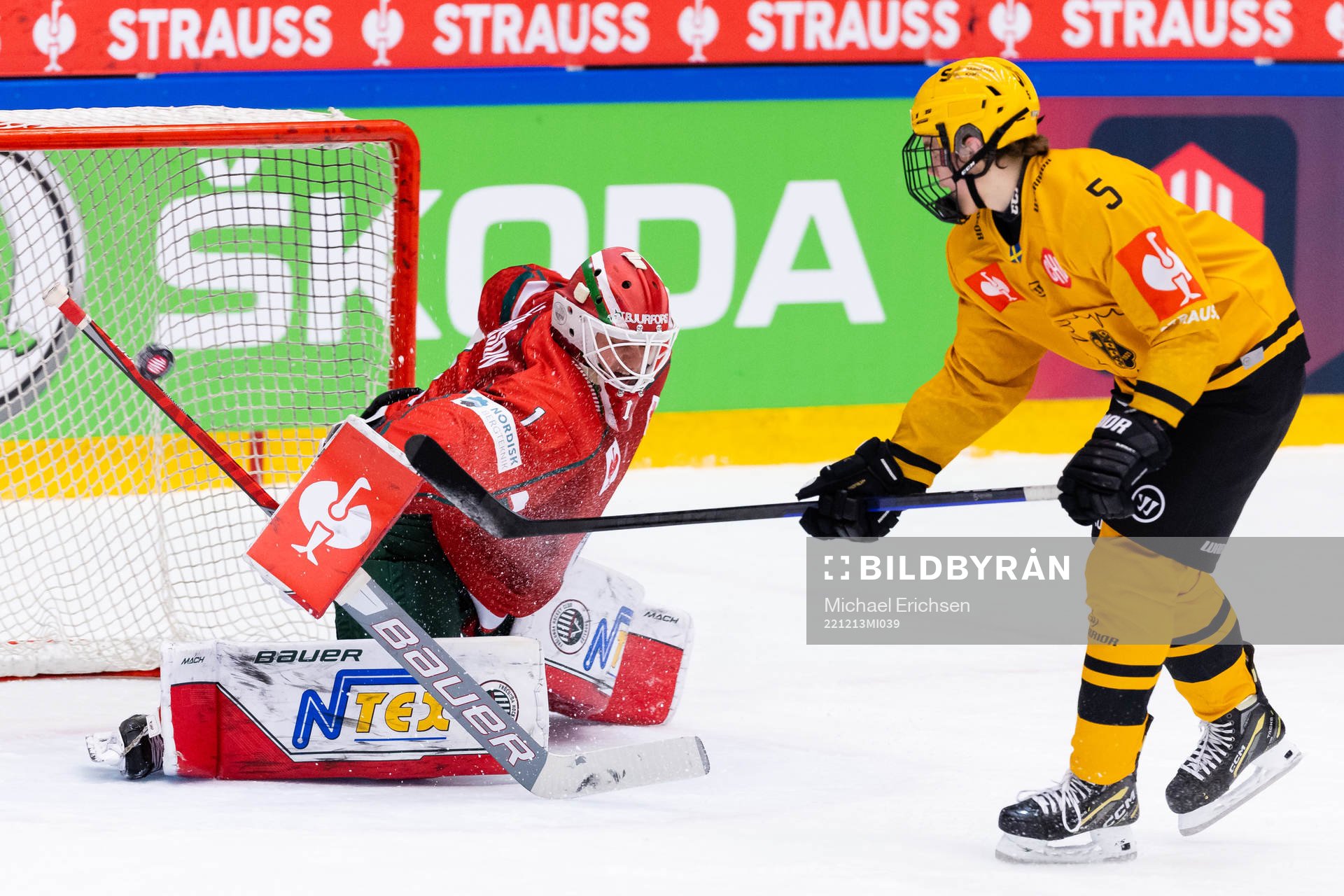 Goalkeeper Lars Johansson of Frölunda saves a penalty shot