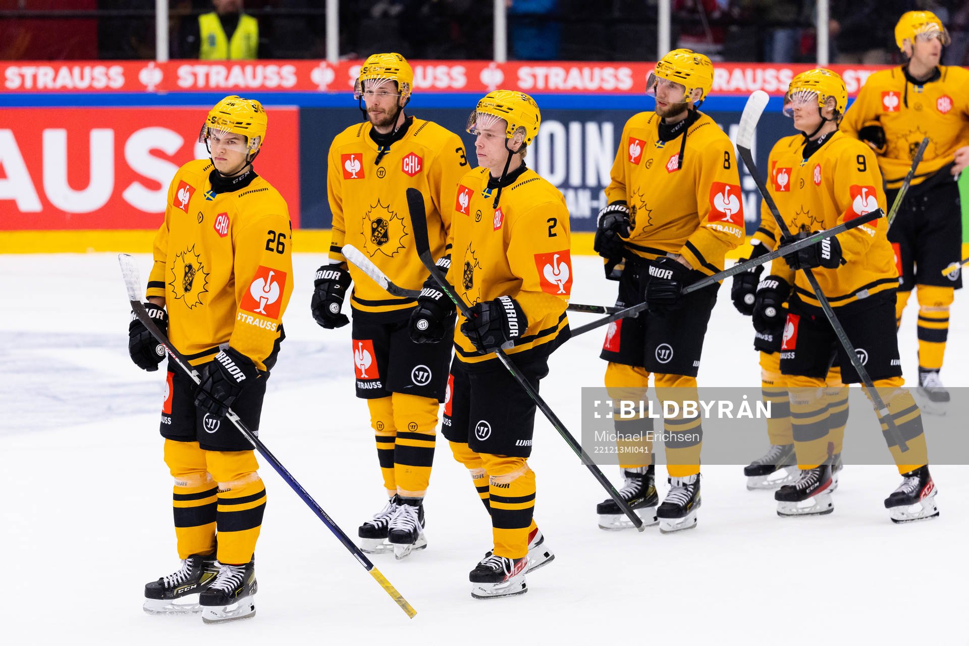 Players of Skellefteå look dejected